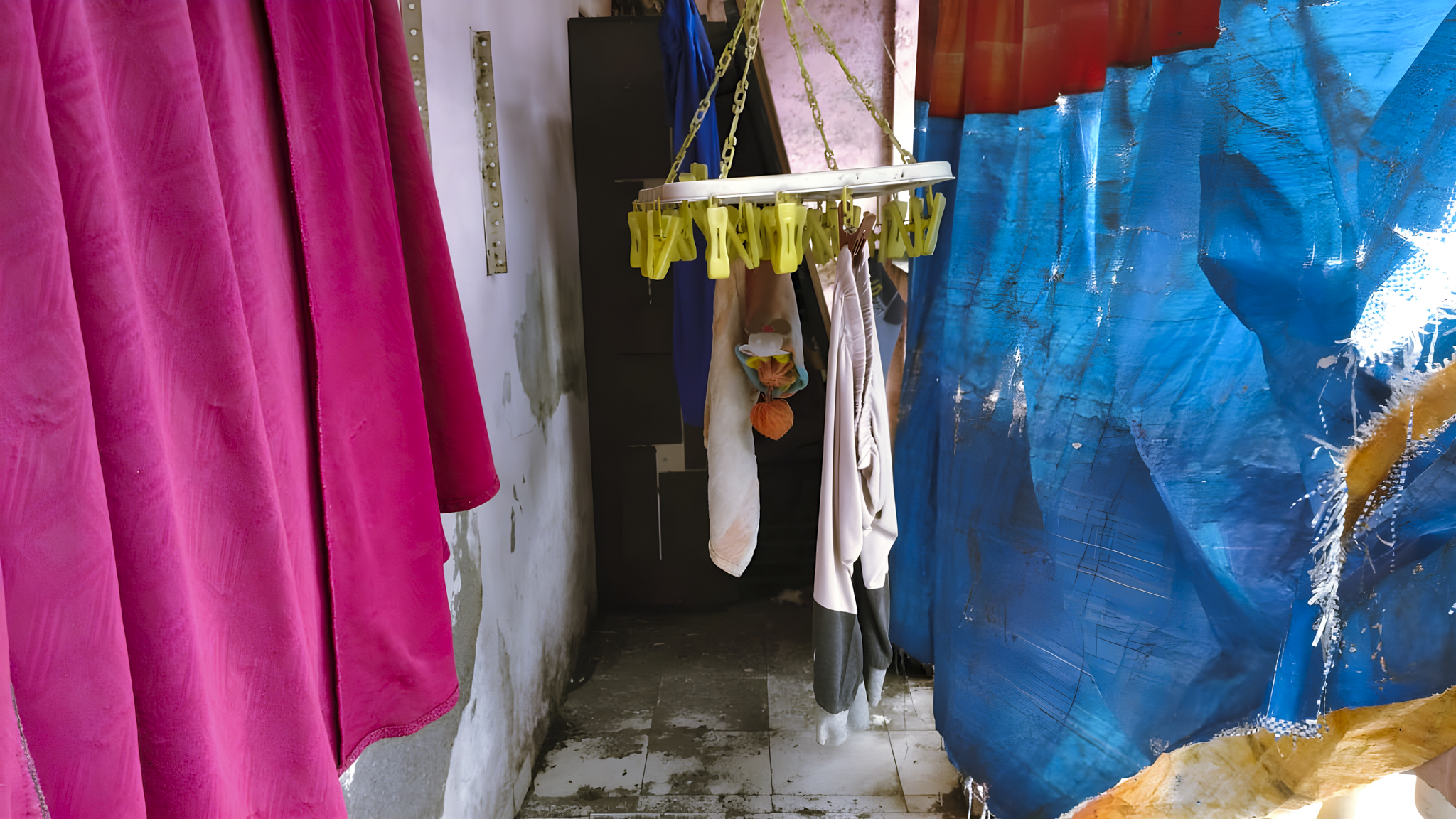 94.89 square meter Flat for sale in Surat — photo 17