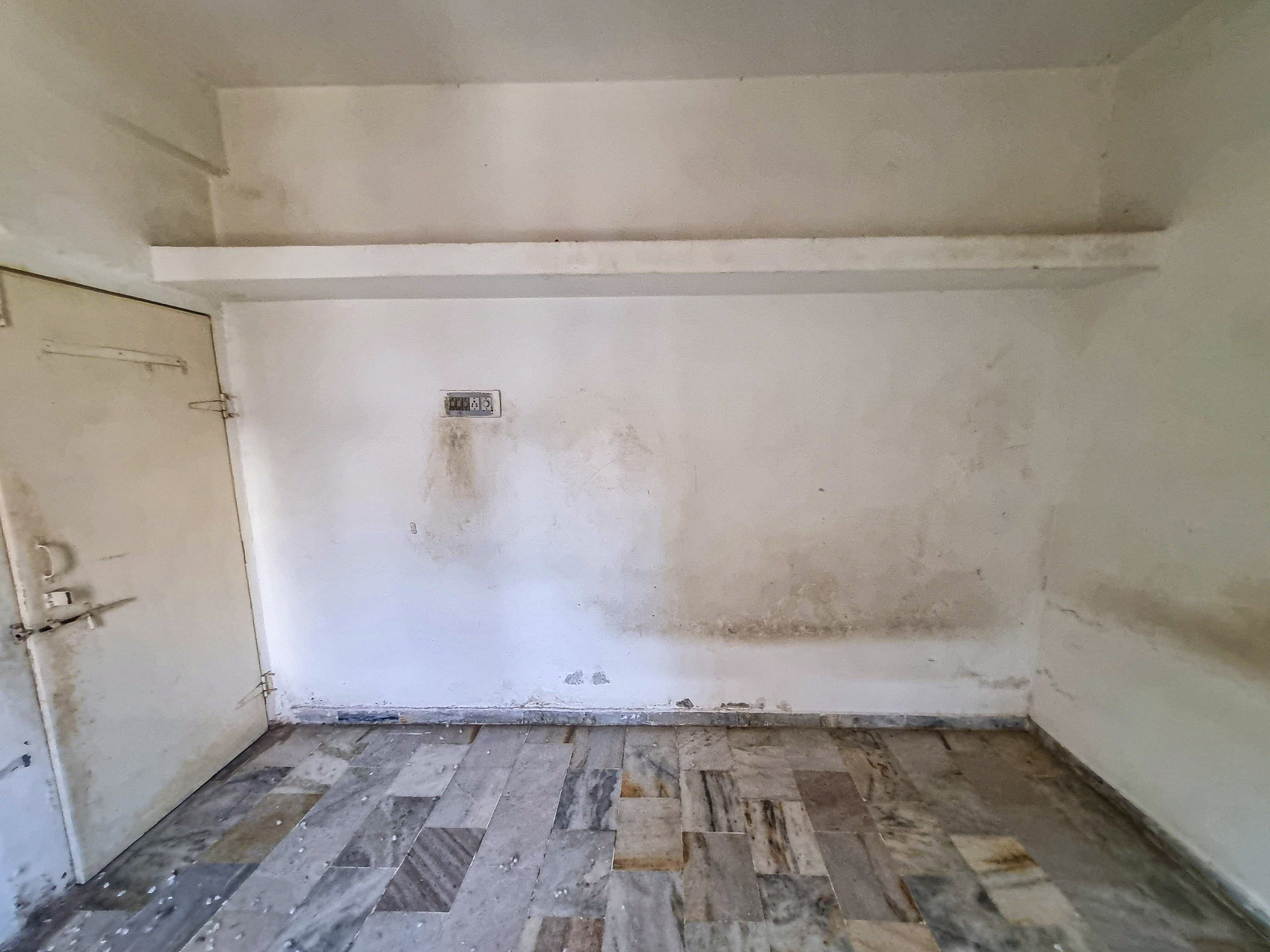 Flat for sale in Laxmiwadi Rajkot — photo 4