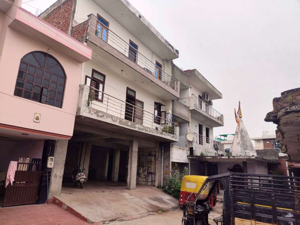 37.98 square meter Plot for sale in Agra — photo 2