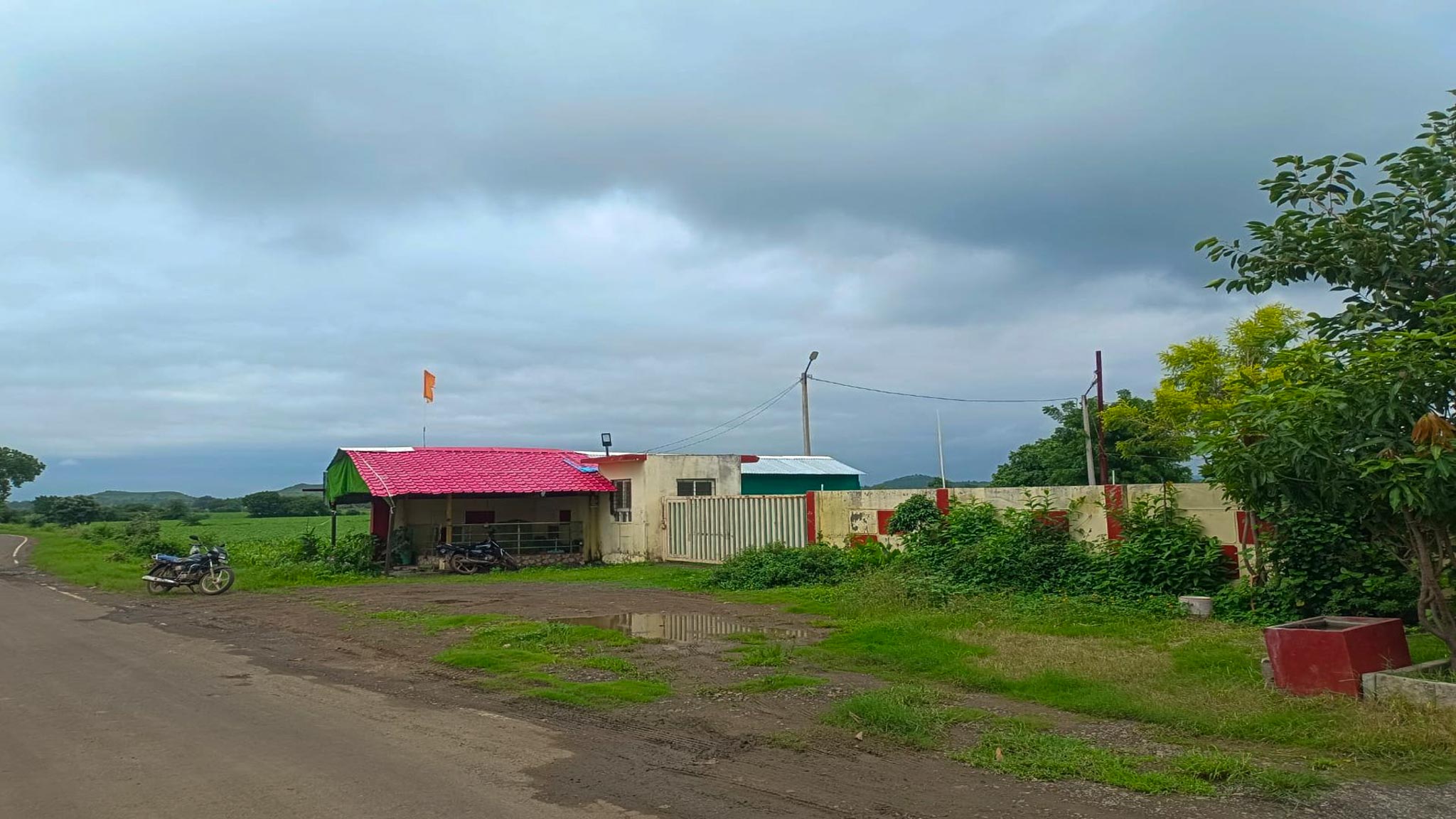 Shed with Plant and Machinery for sale in Manpur — photo 3