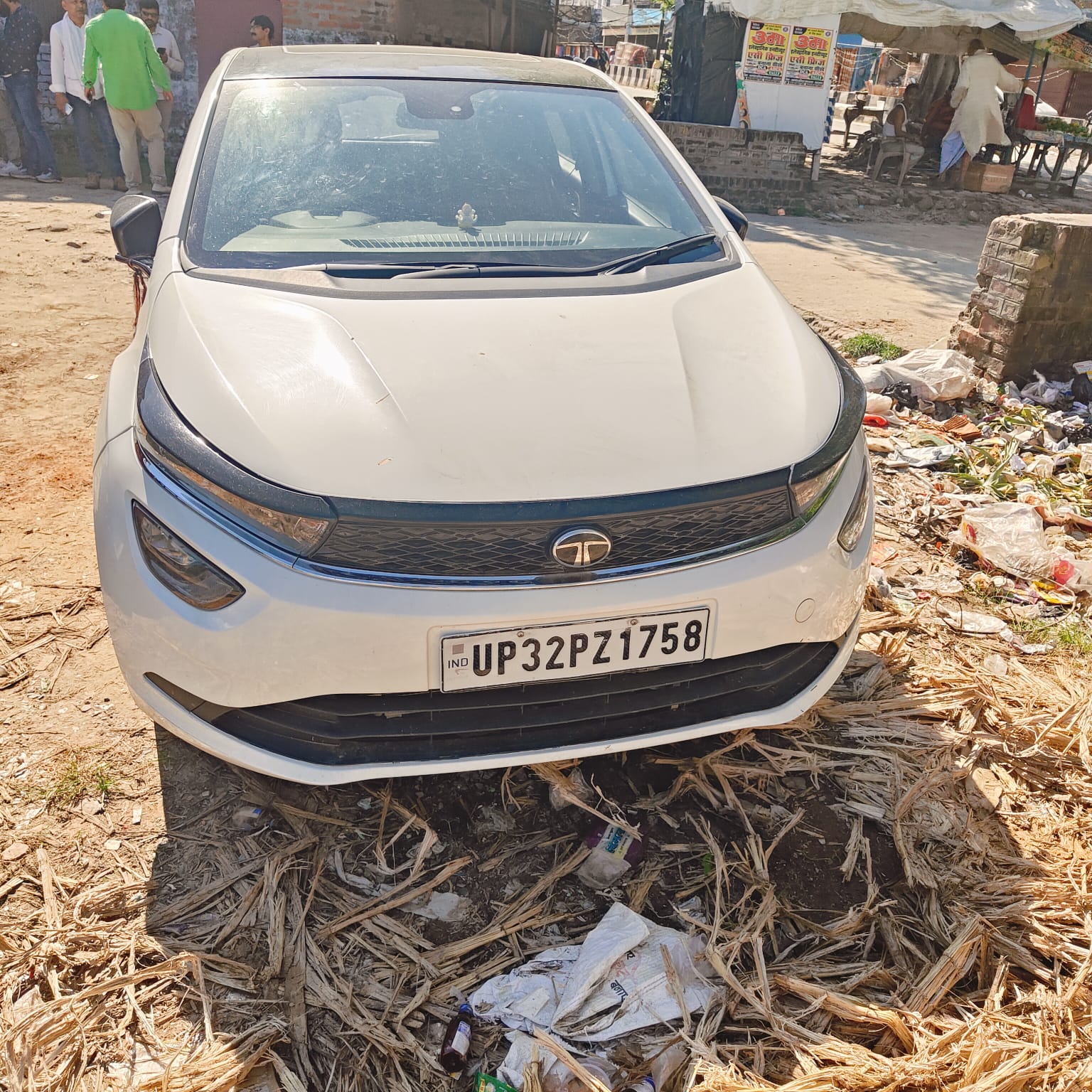 CAR TATA ALTROZ XZ+ UP32PZ1758 for sale in Anandnagar — photo 1