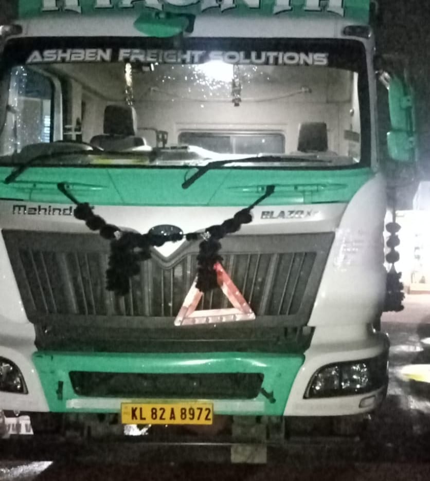 MAHINDRA TRUCK for sale in Kollam — photo 2