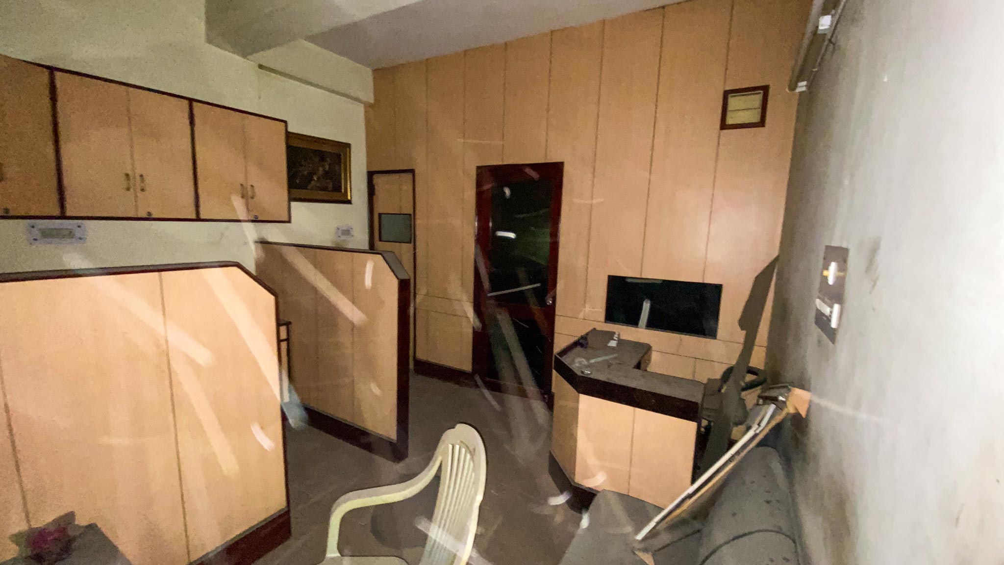 2 BHK Shops for sale in JK PETROCHEMICALS, Mansarovar Garden New Delhi — photo 2