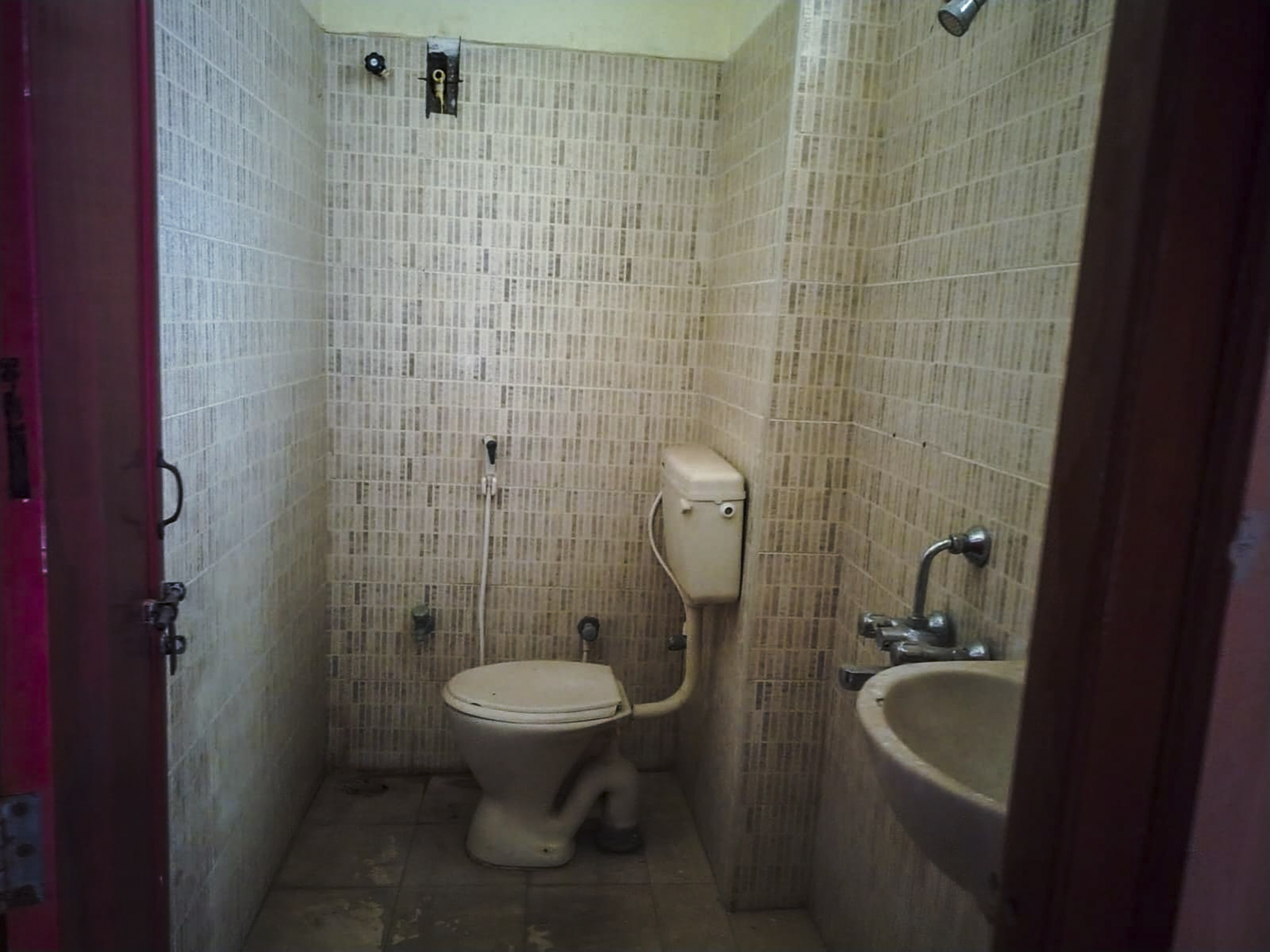 2 BHK Flat for sale in SWETHA RESIDENCY , NUNNA  ::  Contact - 9014758586, 7989574791, NUNNA  :: Contact No - 9014758586, 7989574791 Vijayawada — photo 4
