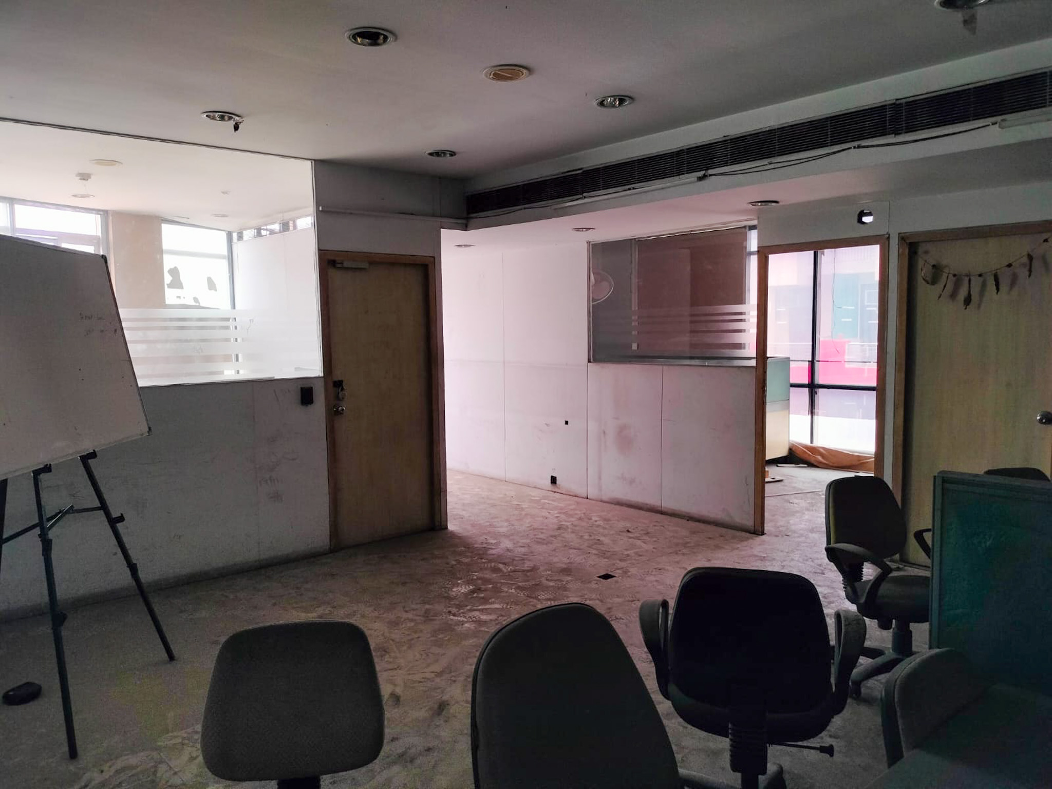 283.12 square meter Office for sale in Ghaziabad — photo 3