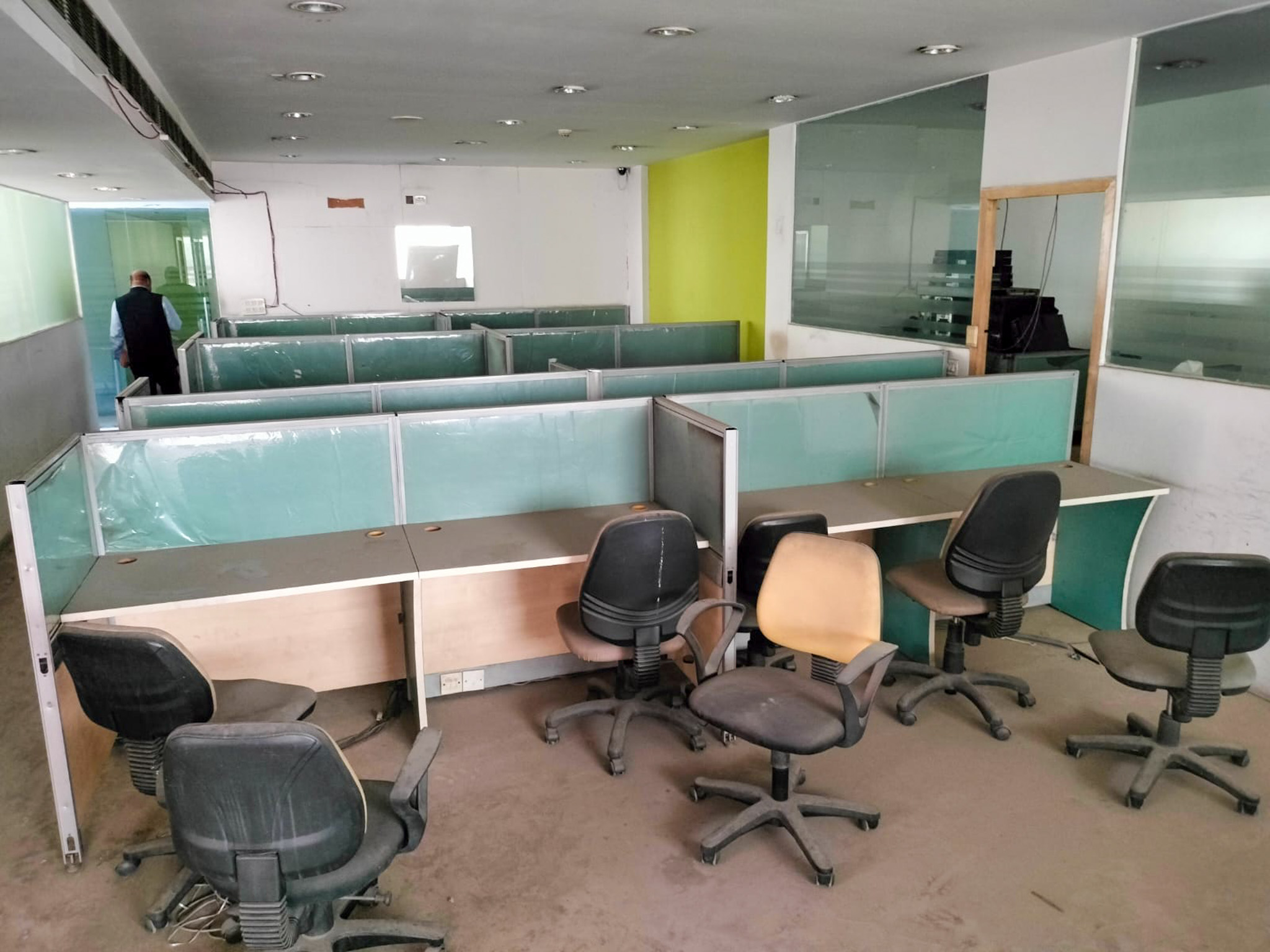 283.12 square meter Office for sale in Ghaziabad — photo 4