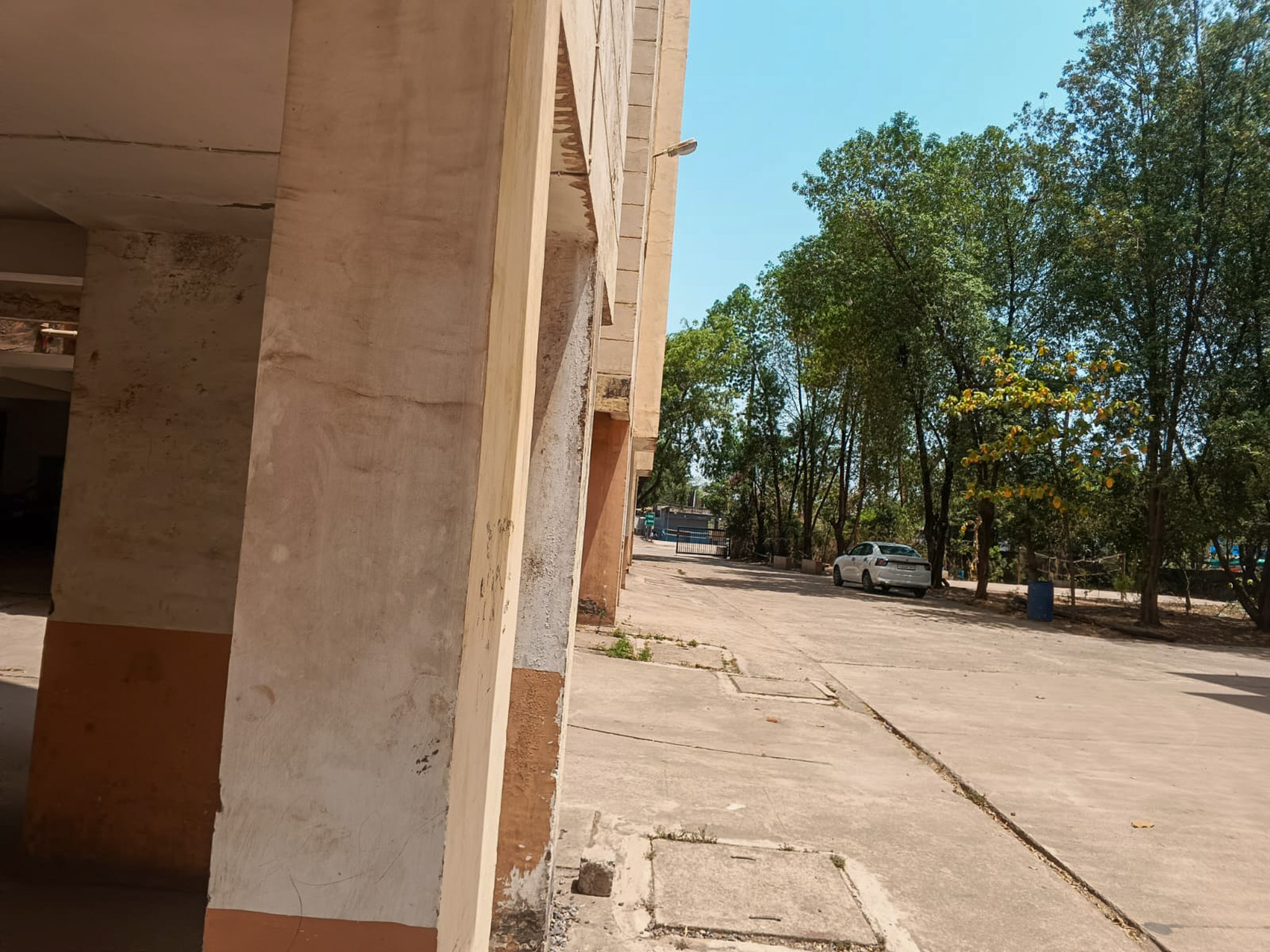 3 BHK Flat for sale in HIG FLATS HOUSING BOARD PIRDA RAIPUR, RAIPUR Raipur — photo 2