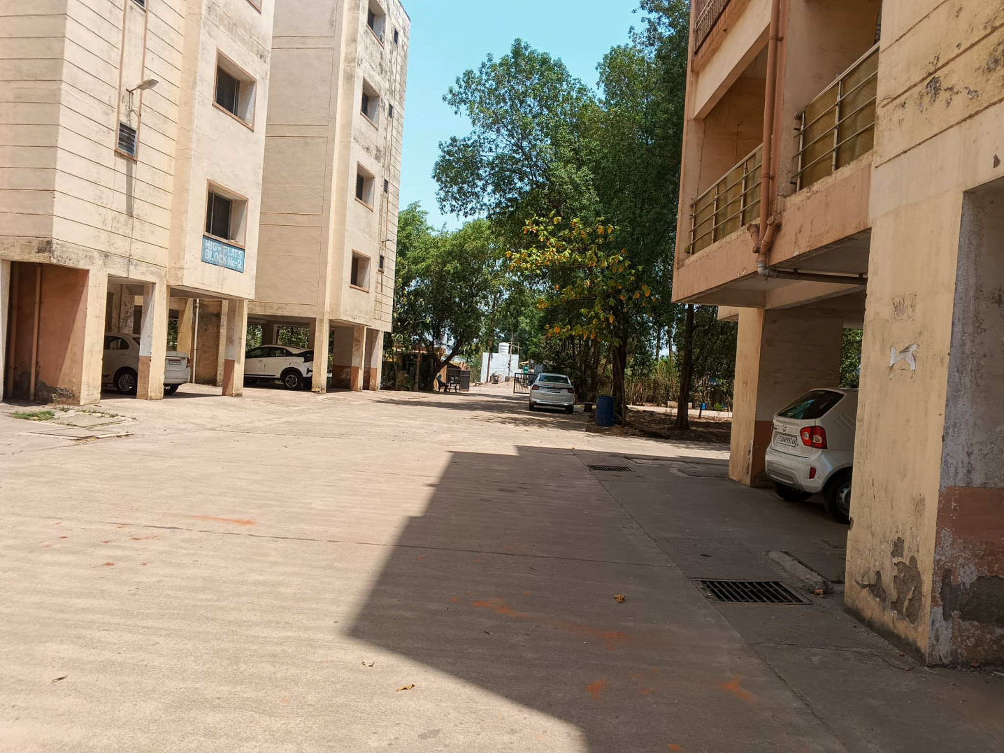 3 BHK Flat for sale in HIG FLATS HOUSING BOARD PIRDA RAIPUR, RAIPUR Raipur — photo 5