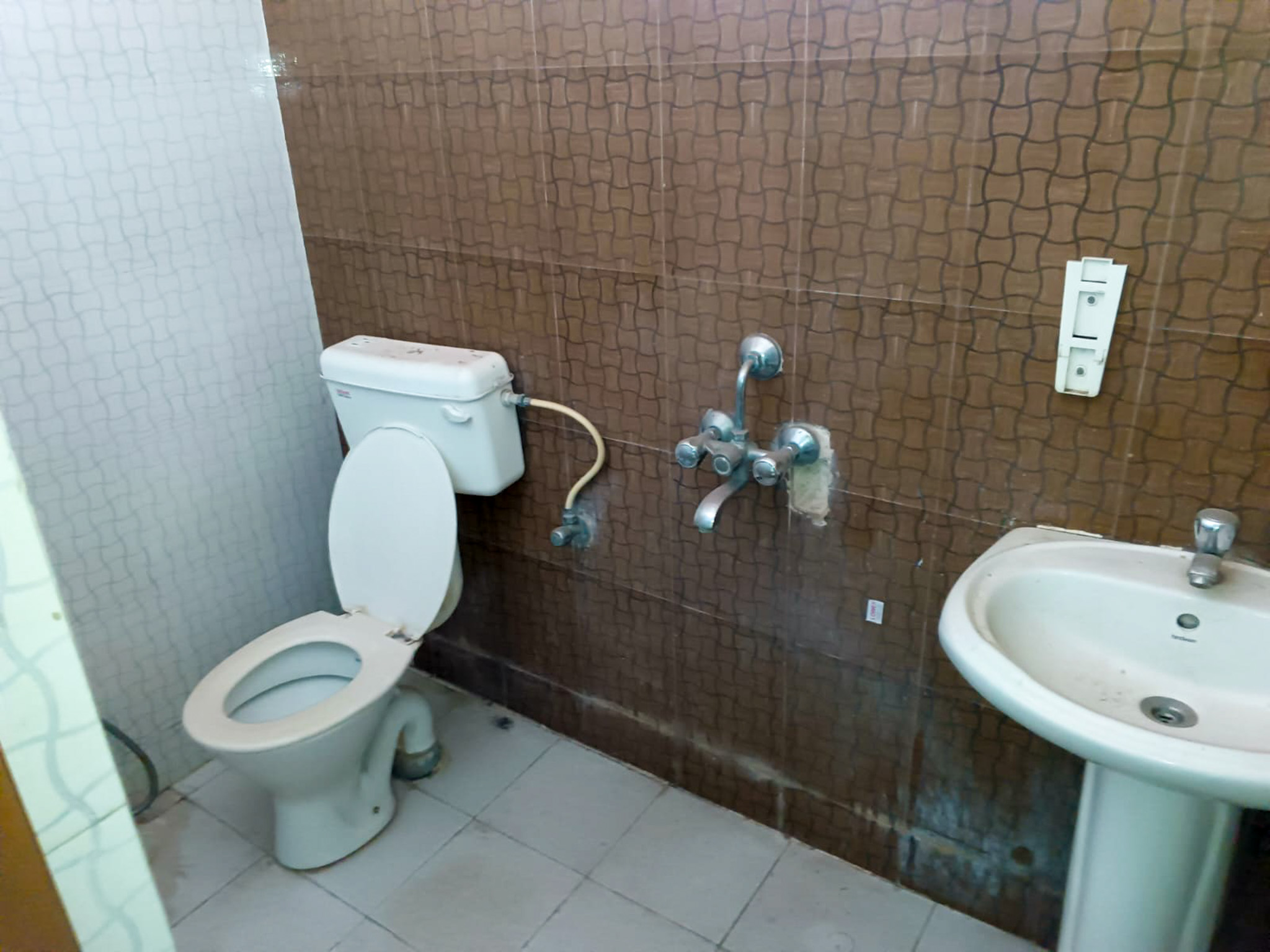 3 BHK Flat for sale in HIG FLATS HOUSING BOARD PIRDA RAIPUR, RAIPUR Raipur — photo 7