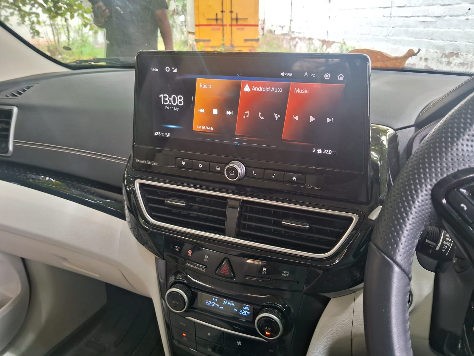 2024 Mahindra XUV 3XO AX7L Compact SUV 3500 km 2 years for sale in BOI Coimbatore — photo 1
