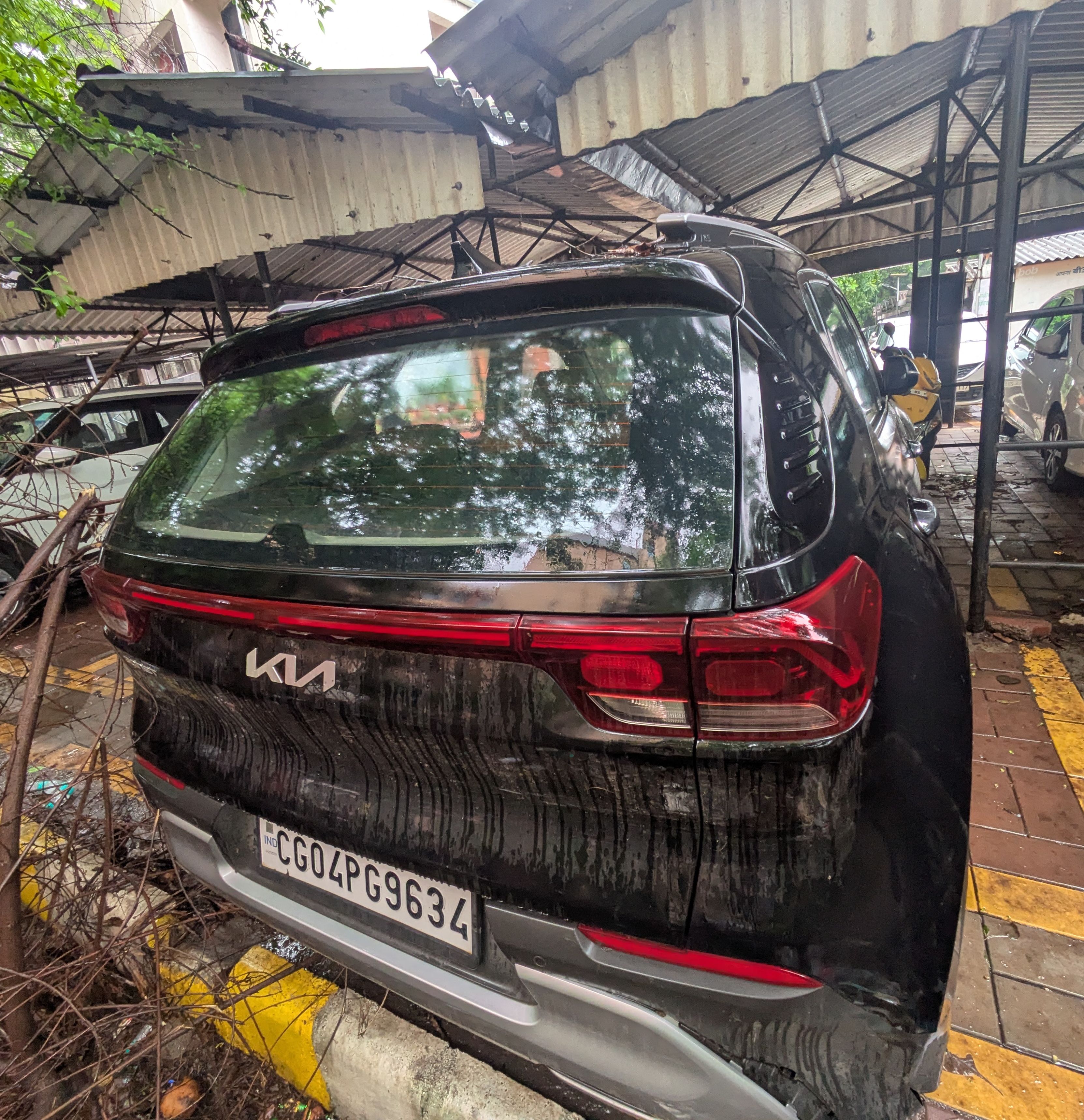 2024 Kia Sonet HTK Plus Compact SUV 2 years for sale in Regional office Bank of Baroda Raipur — photo 4