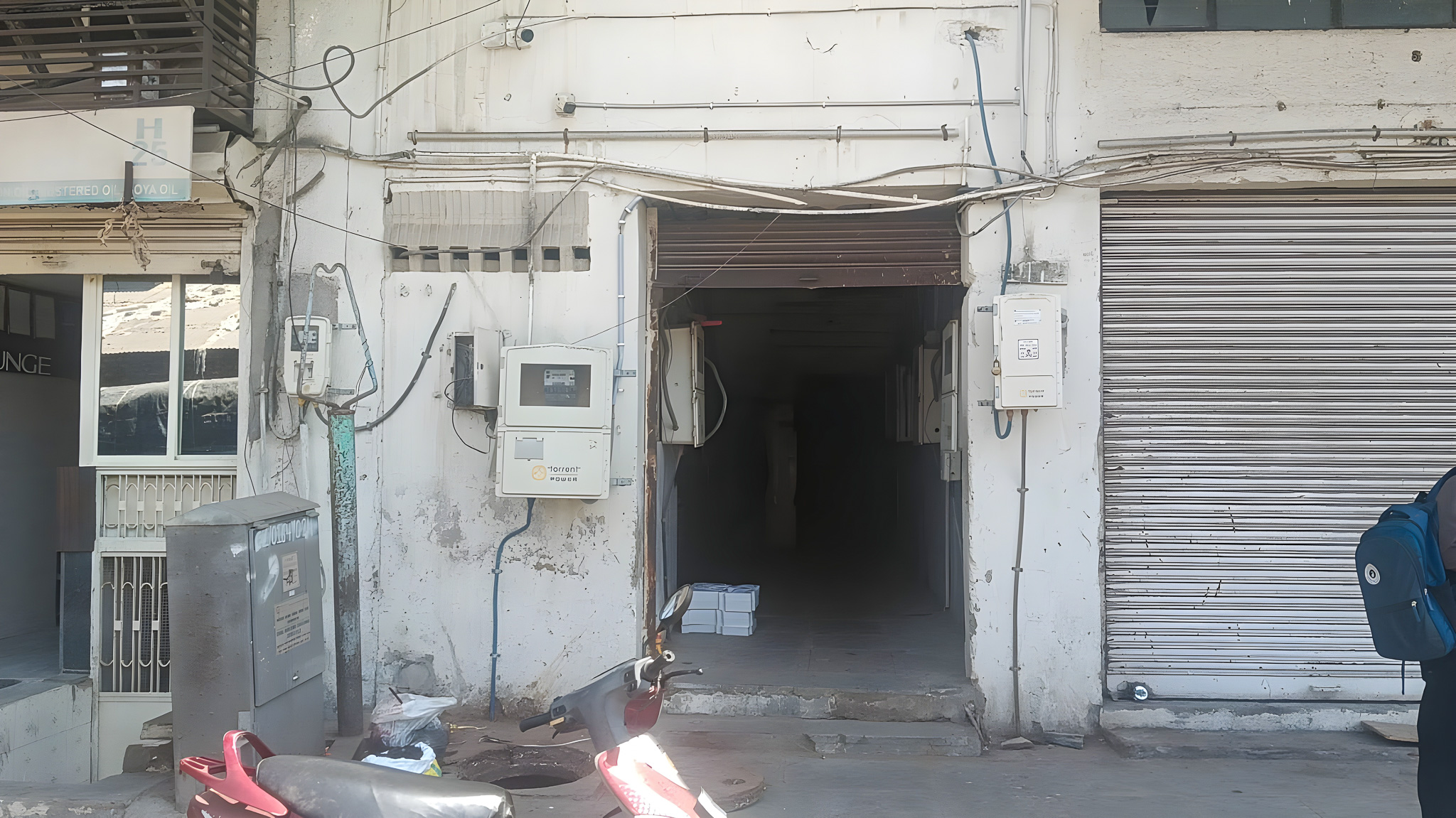 39.31 square meter Shops for sale in MADHAVPURA MARKET DARIYAPUR KAZIPUR AHMEDABAD Ahmedabad — photo 5