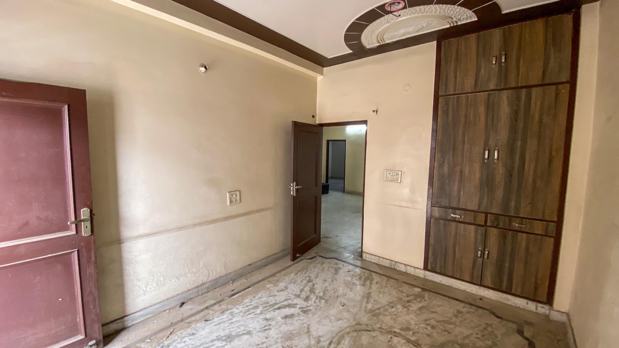 1350 square feet Flat for sale in Bhajanpura New Delhi — photo 4