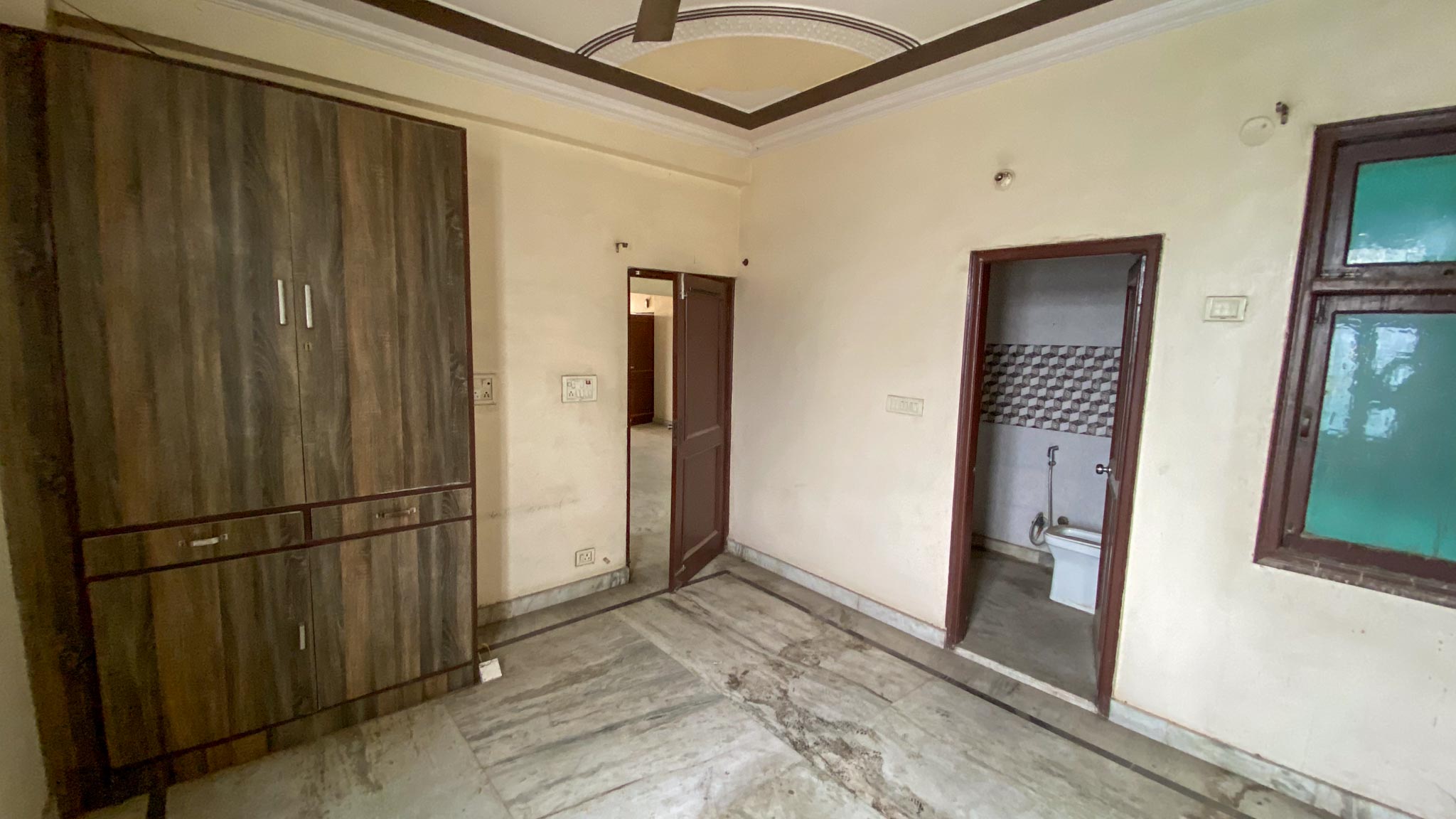 1350 square feet Flat for sale in Bhajanpura New Delhi — photo 11