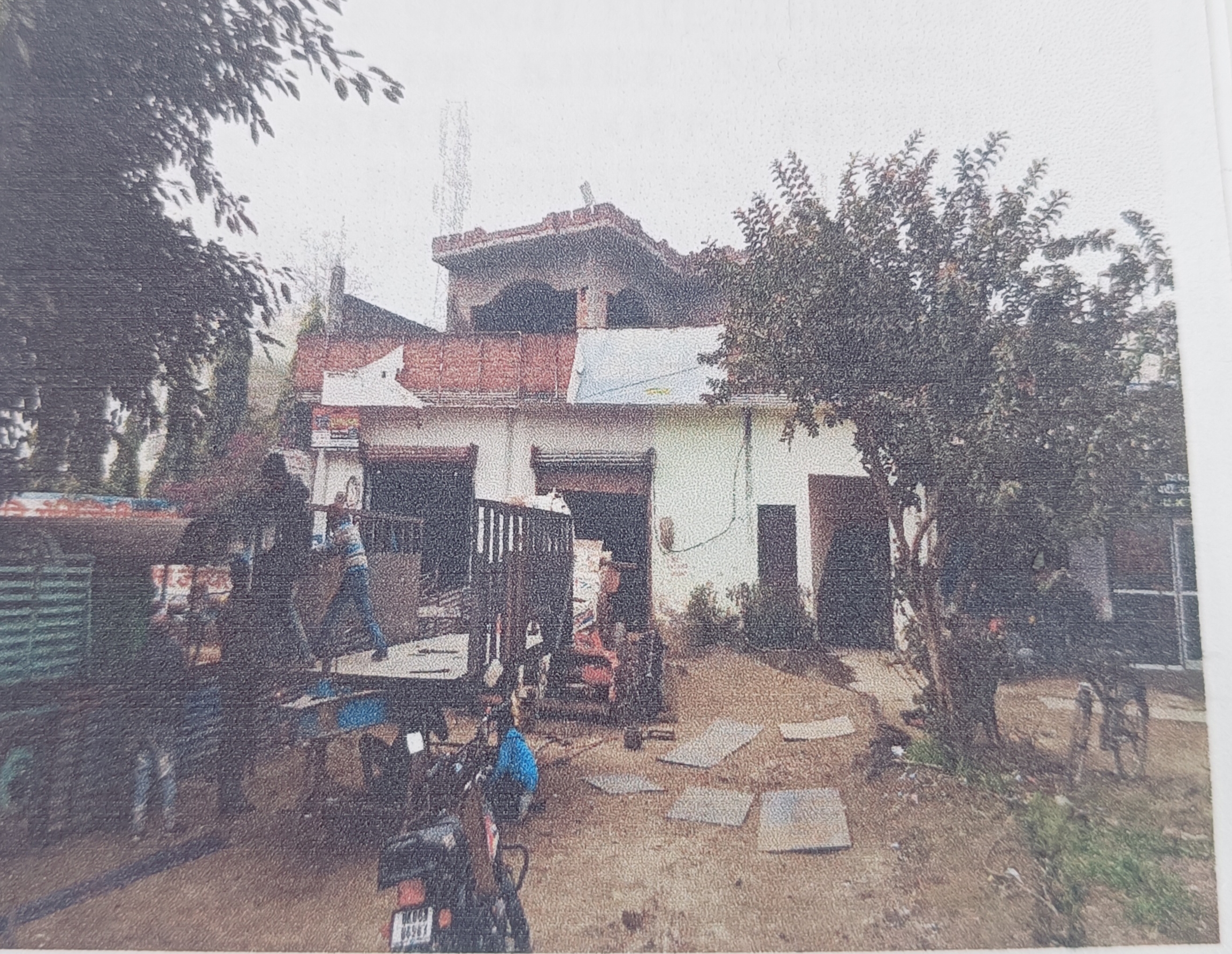 67.7 square meter Plot for sale in Bandia