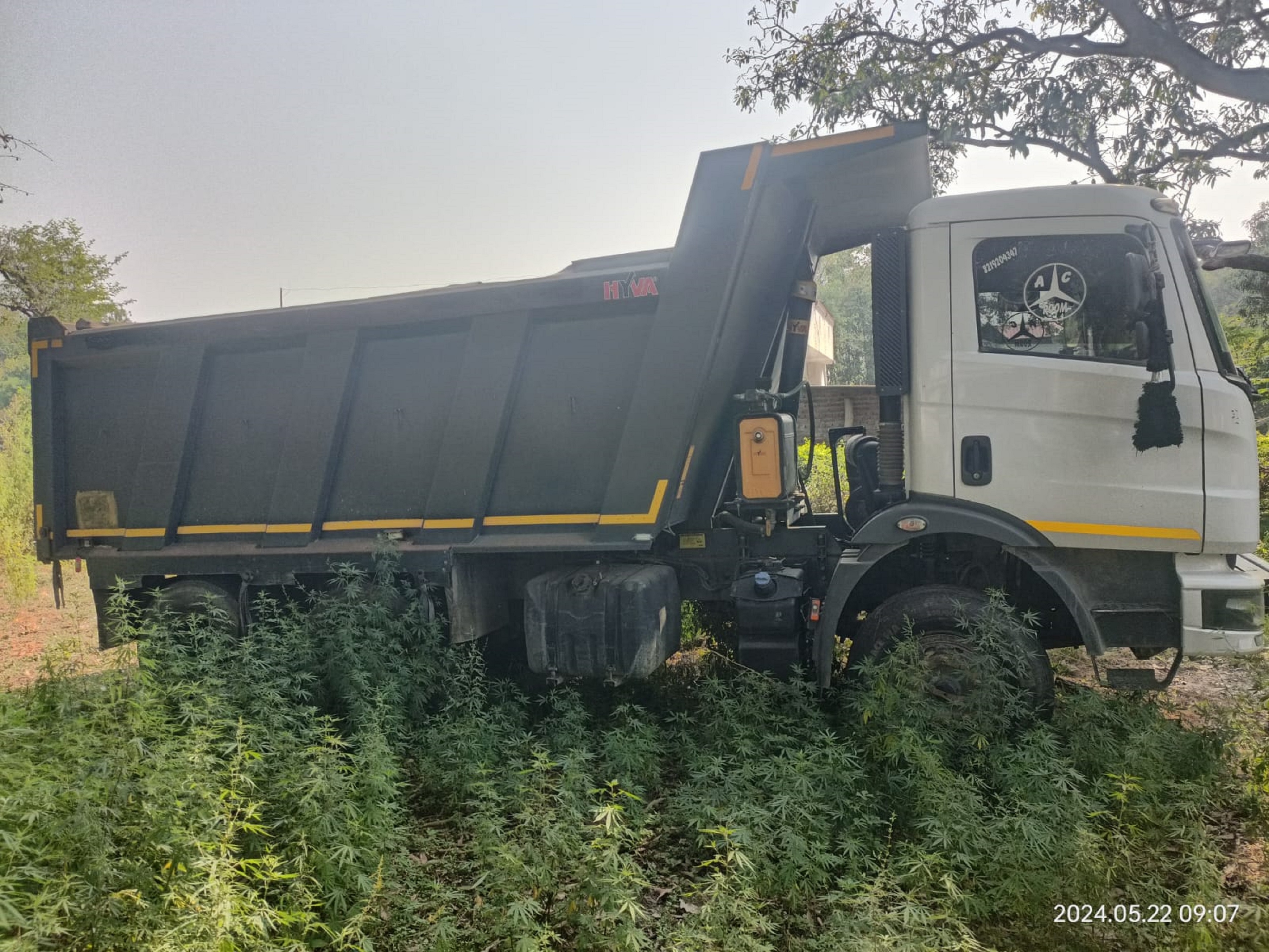 MAHINDRA TIPPER for sale in GAGRET KANGRA Kangra — photo 2