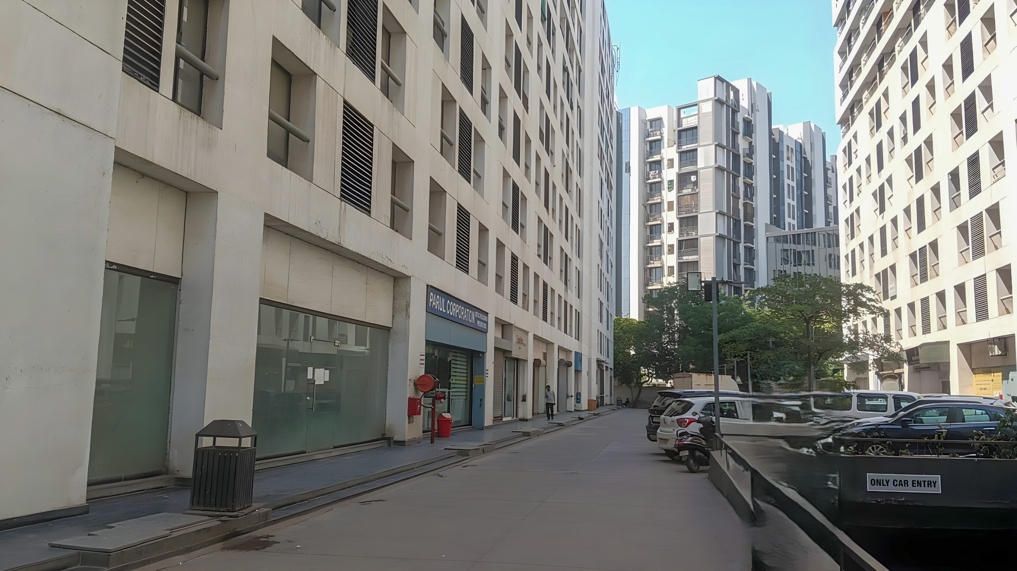 108.73 square meter Office for sale in makarba Ahmedabad Ahmedabad — photo 2