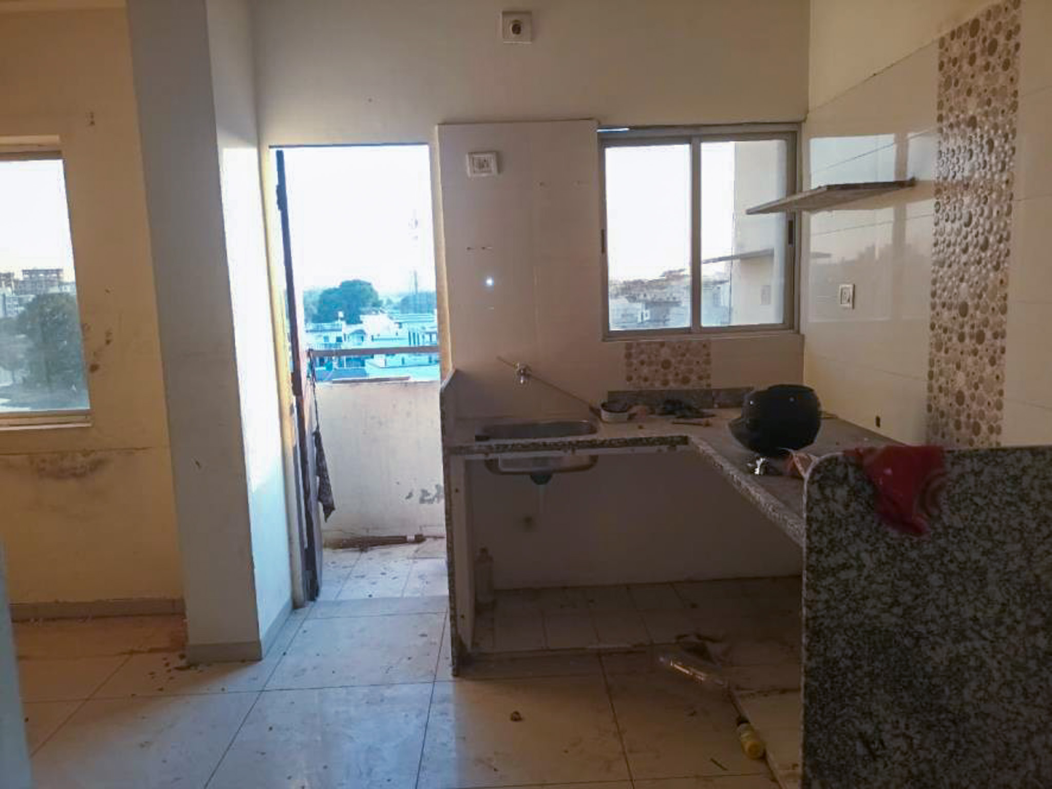 668 square feet Flat for sale in VADODARA Vadodara — photo 4