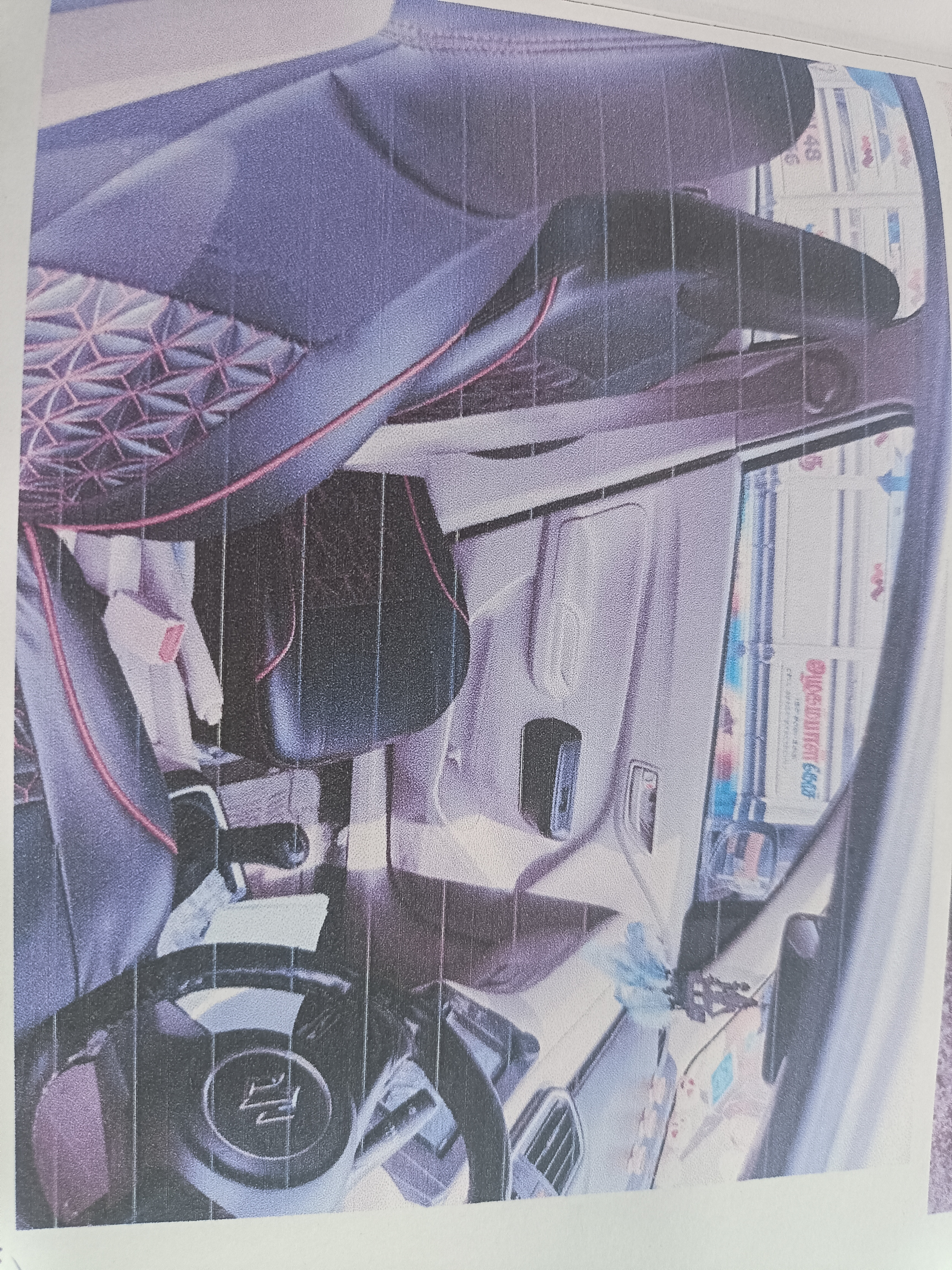 2023 Maruti Suzuki Swift LXi Hatchback 81583 km 3 years for sale in JP PARKING YARD Chennai — photo 2