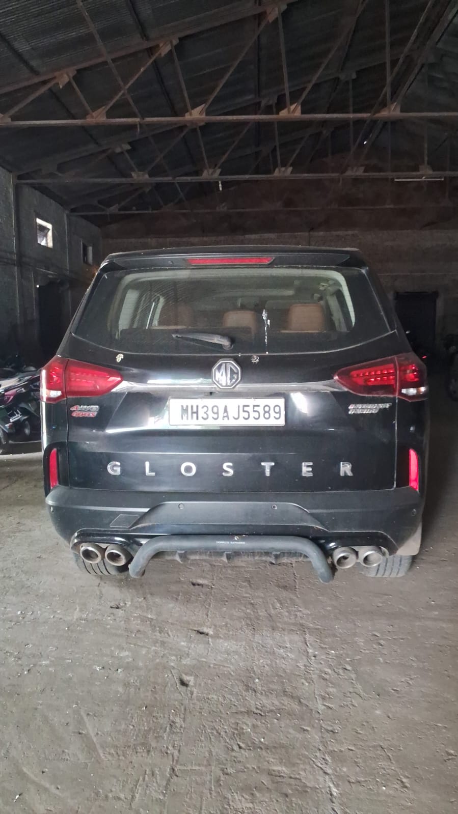 2023 MG Gloster Savvy 6-Seater 4x4 SUV 3 years for sale in JALGAON Jalgaon — photo 5