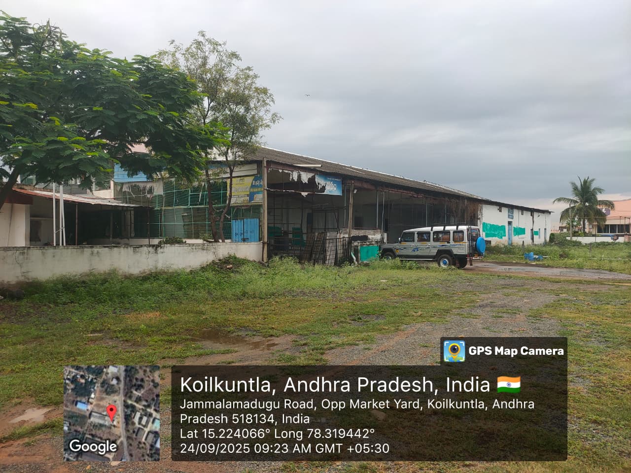 1855.55 square yard Godowns for sale in Koikuntla — photo 1