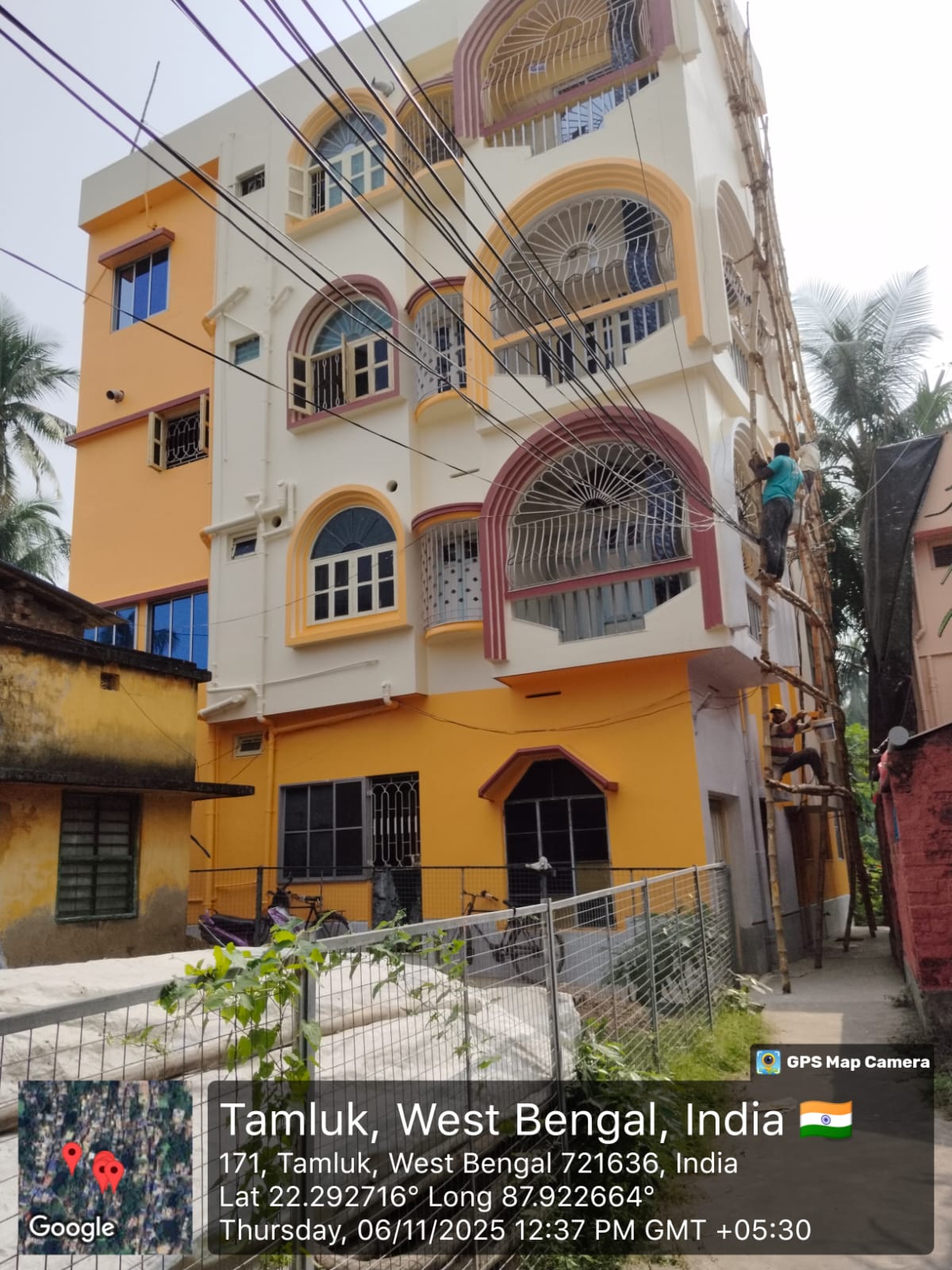 525 square feet Flat for sale in Tamluk