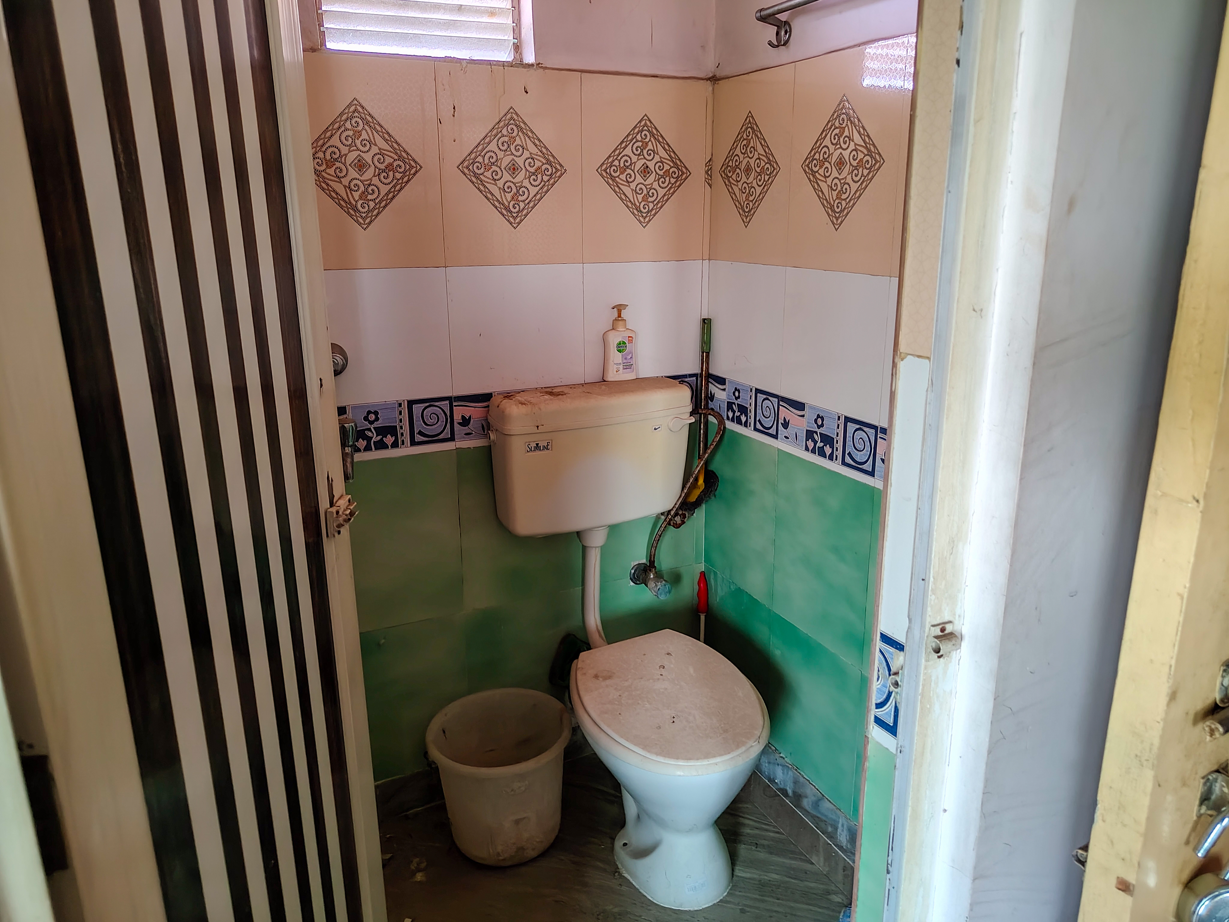 2 BHK Flat for sale in Radhakunj, HARINAVI near BELTALA MORE SONARPUR under RAJPUR SONARPUR MUNICIPALITY Rajpur Sonarpur — photo 2