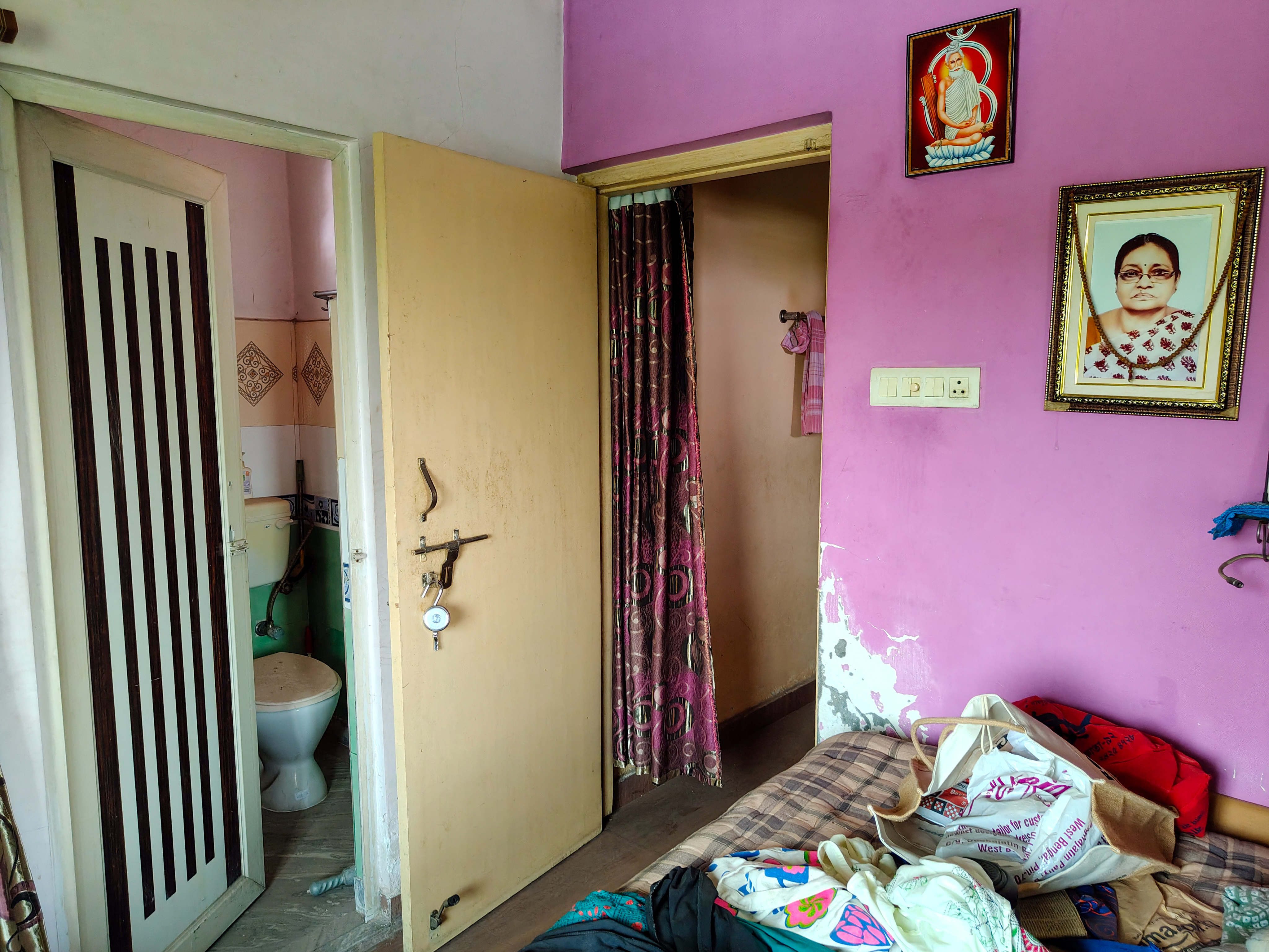 2 BHK Flat for sale in Radhakunj, HARINAVI near BELTALA MORE SONARPUR under RAJPUR SONARPUR MUNICIPALITY Rajpur Sonarpur — photo 4