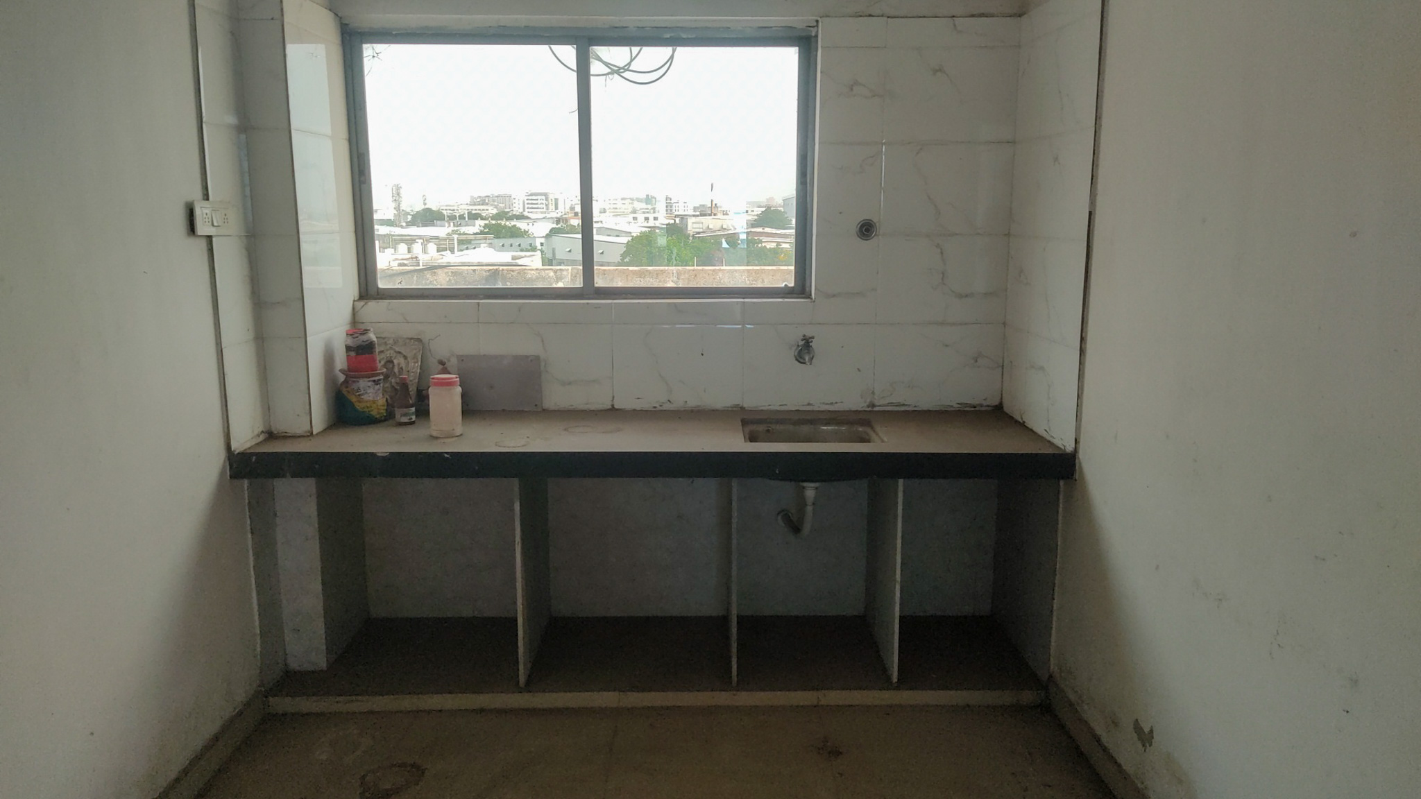 Flat for sale in FULPADA 1 Surat — photo 3