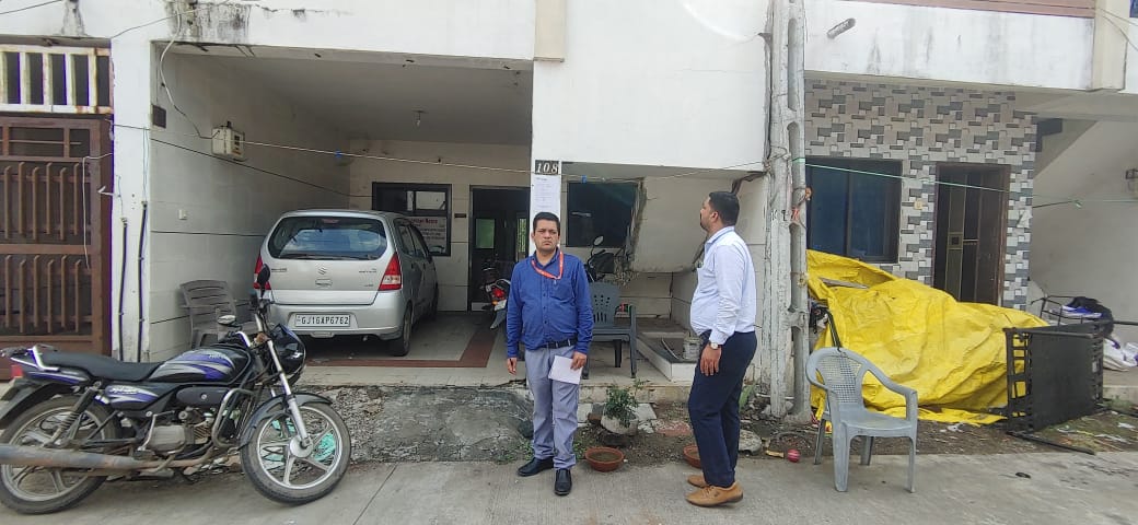 Flat for sale in Surat — photo 1