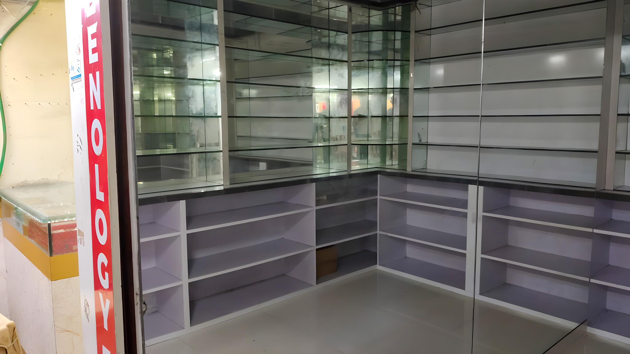 72.86 square feet Shops for sale in Surat — photo 8