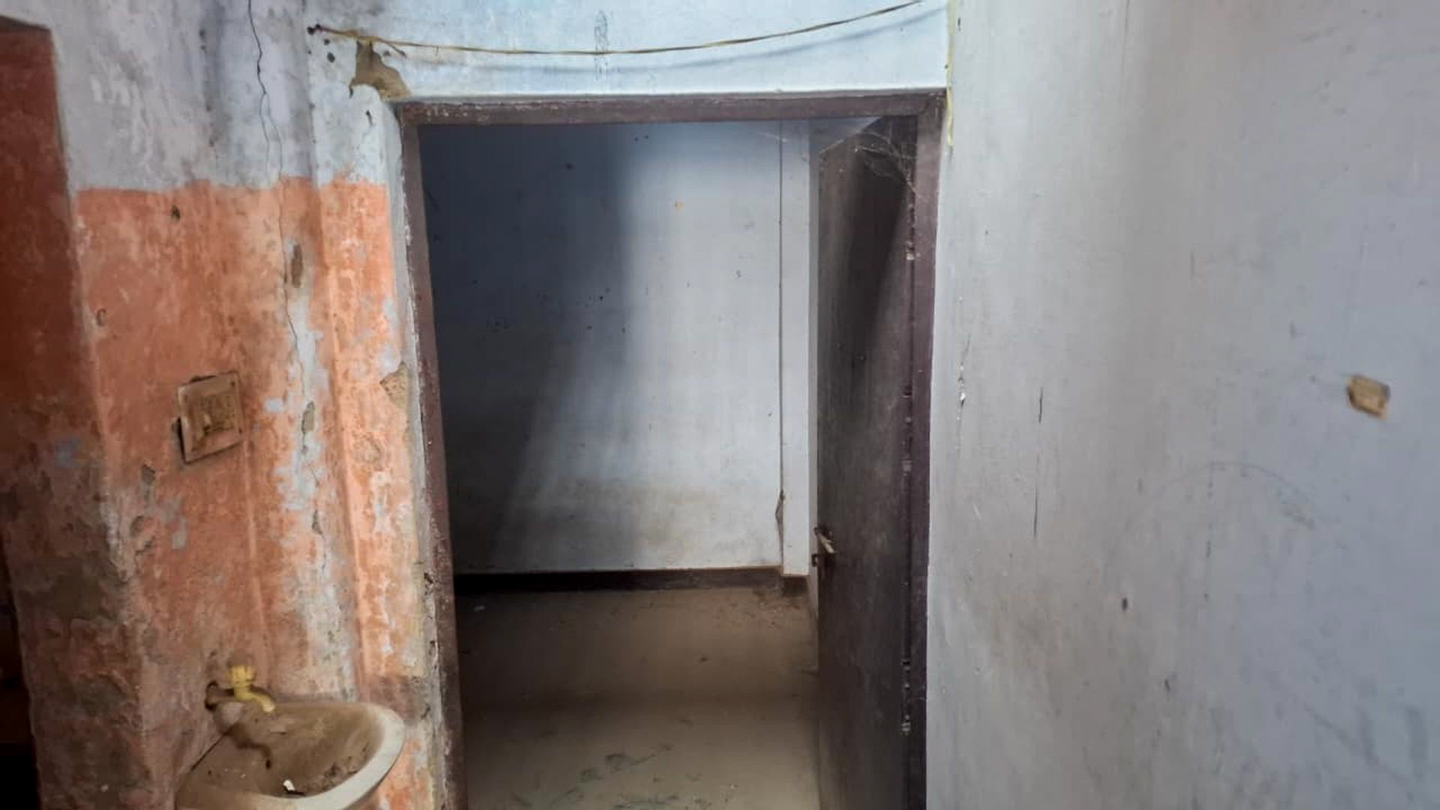30 square meter Individual House for sale in Jankipuram Lucknow — photo 8