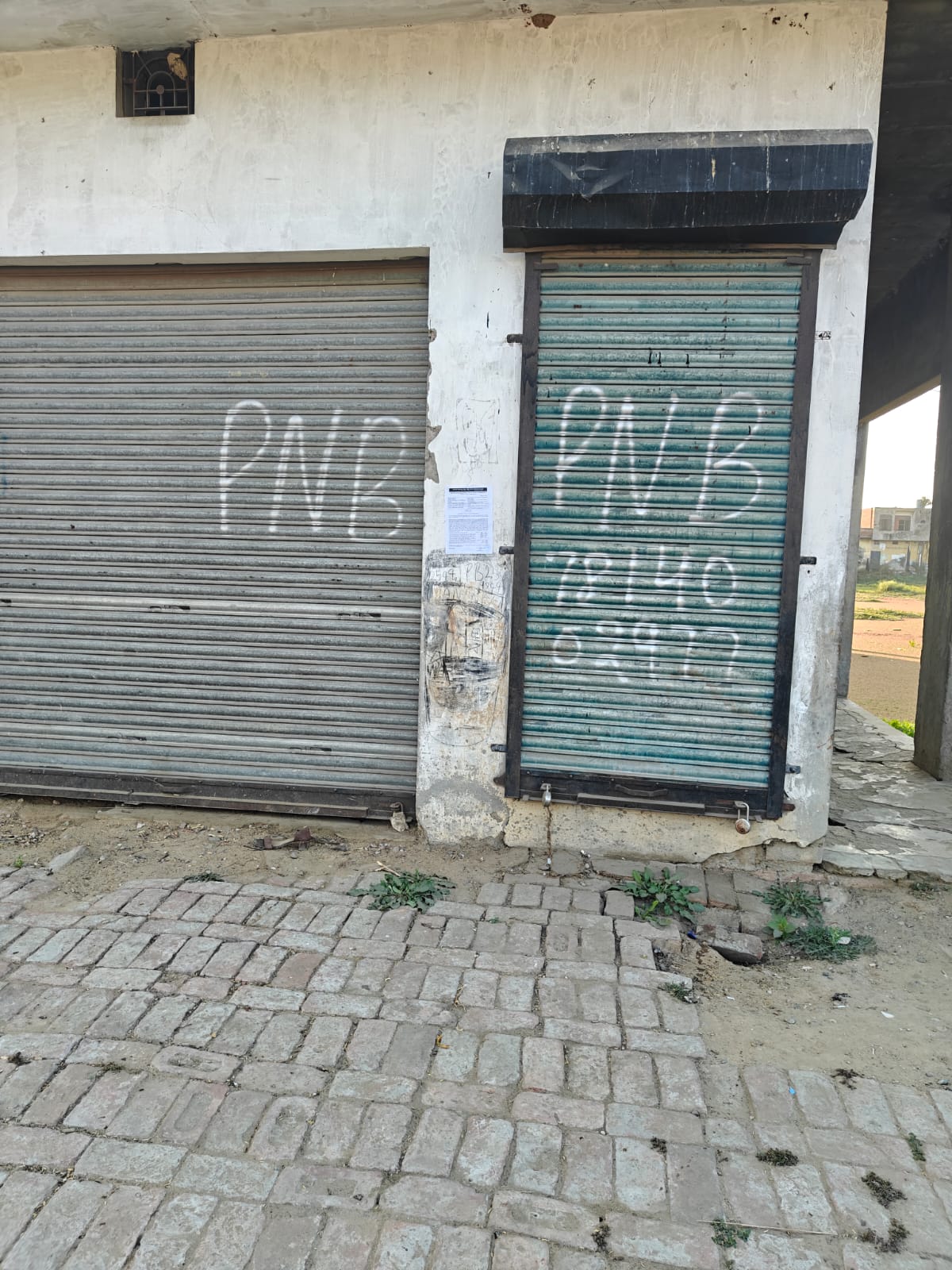 128.5 square yard Shops for sale in Jagraon — photo 1