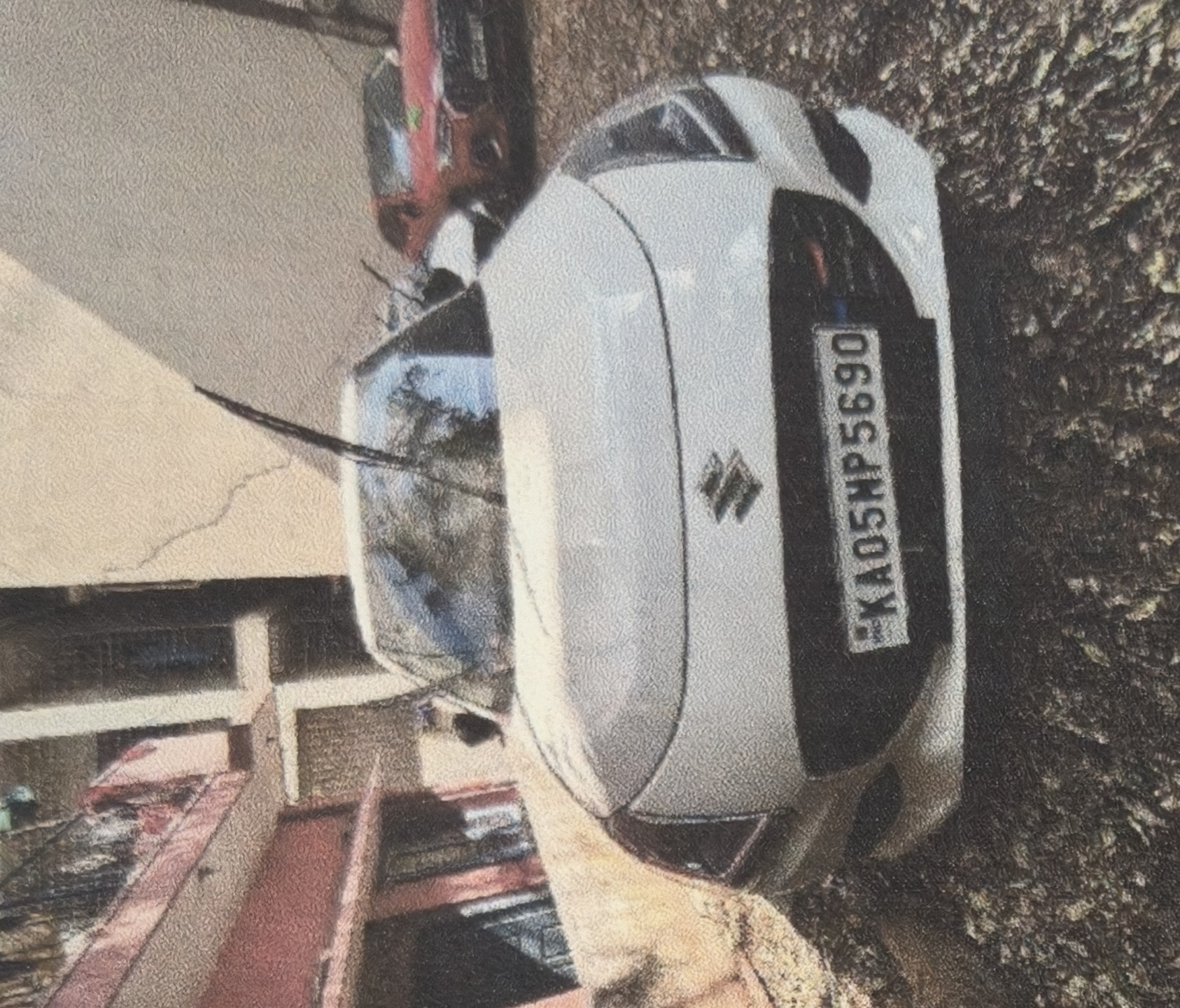 2025 Maruti Suzuki Swift LXi Hatchback 5477 km 1 year for sale in ROYAL ASSOCIATES BANGALORE Bengaluru — photo 5