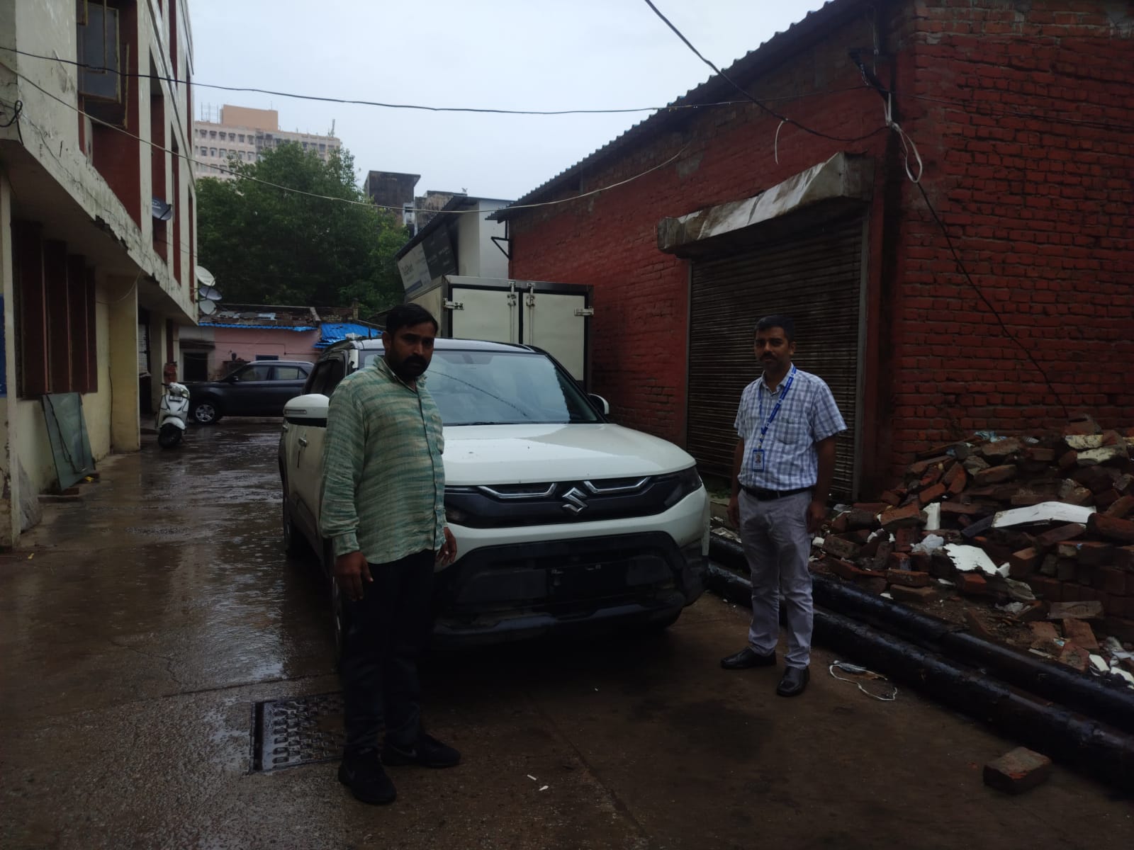 2024 Maruti Suzuki Brezza LXi Compact SUV 2 years for sale in S K FINANCIAL SERVICES Lucknow — photo 2