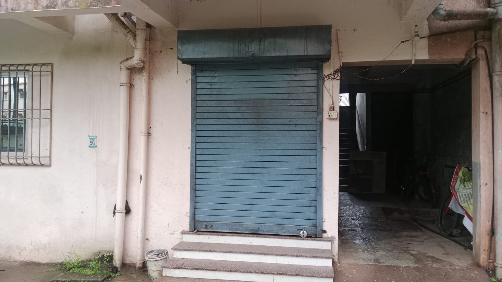 21.45 square meter Shops for sale in Chiplun — photo 1
