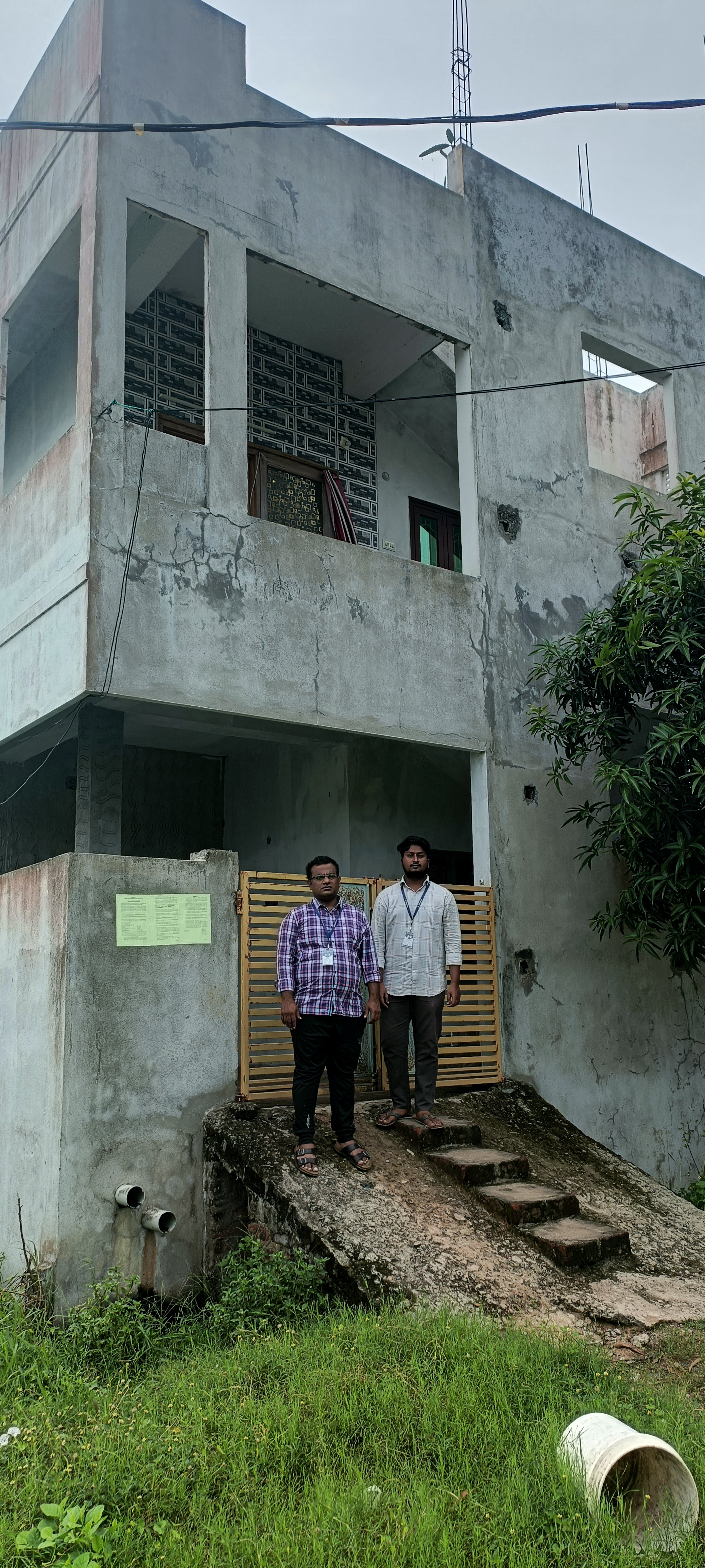 133.33 square yard Individual House for sale in Tanuku