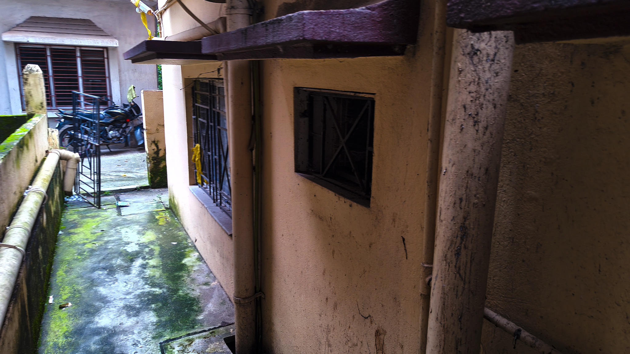 2 BHK Flat for sale in UNITED VILLA , BAGUIATI Kolkata — photo 8