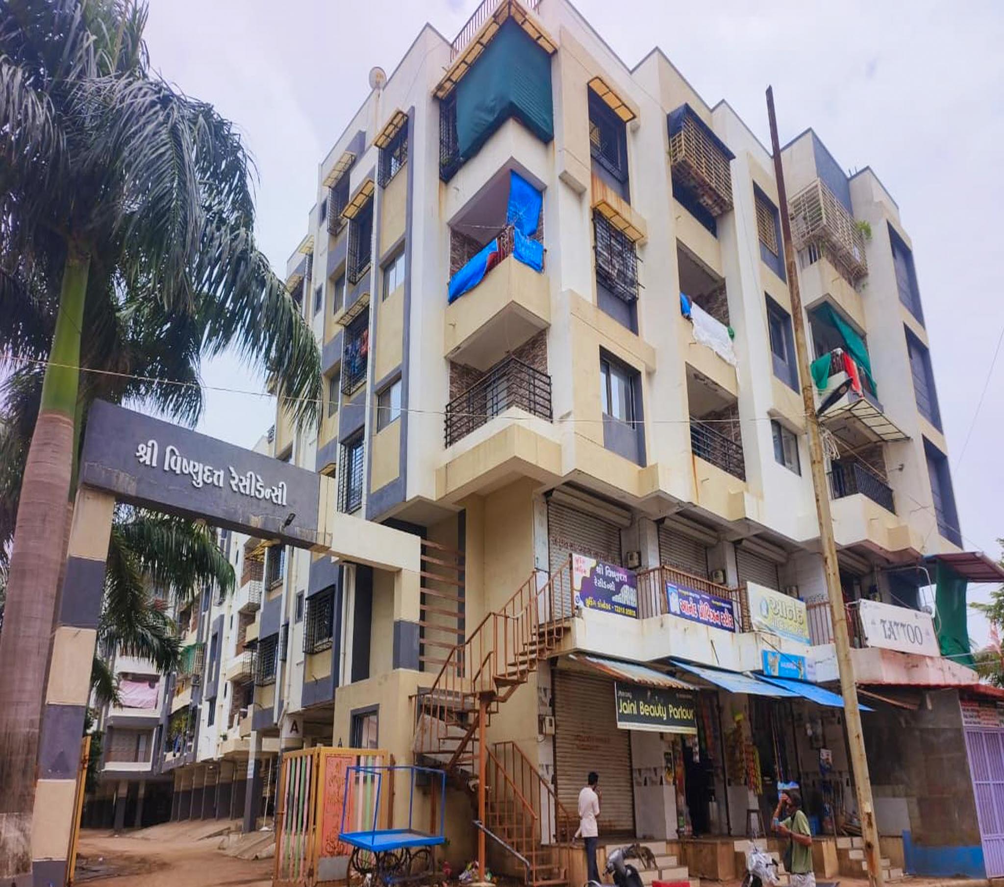 130.11 square meter Flat for sale in Valsad Valsad — photo 3