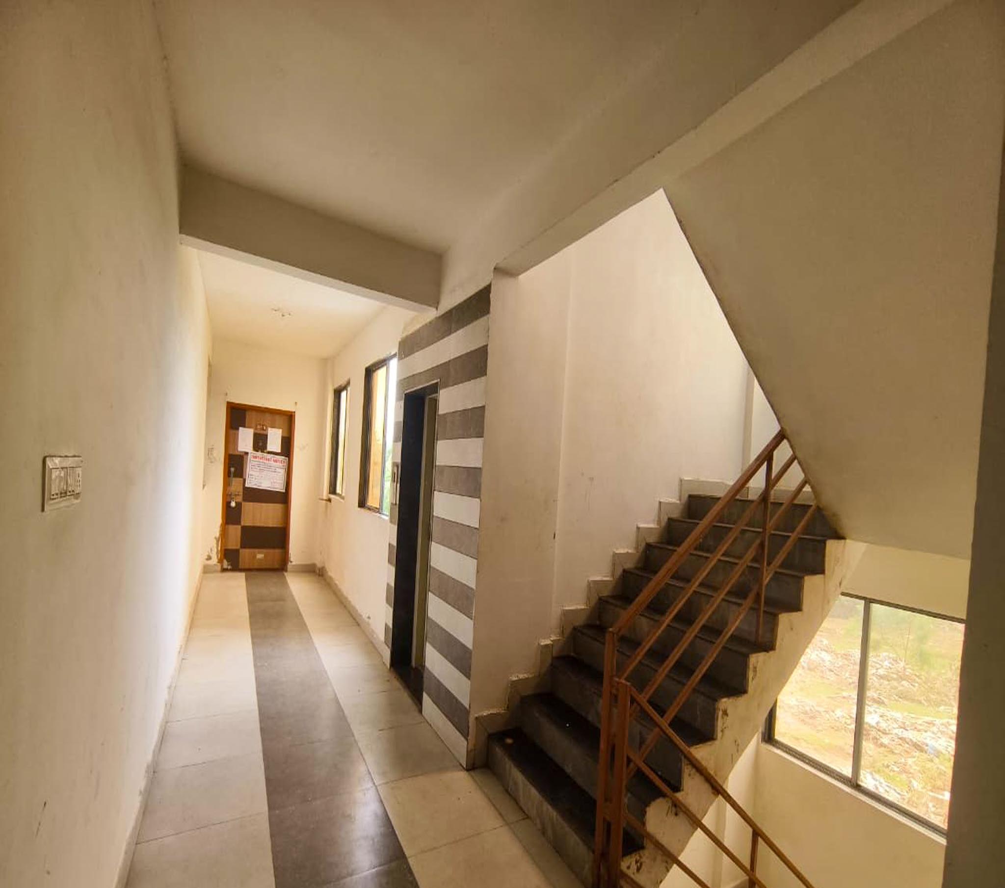 130.11 square meter Flat for sale in Valsad Valsad — photo 6