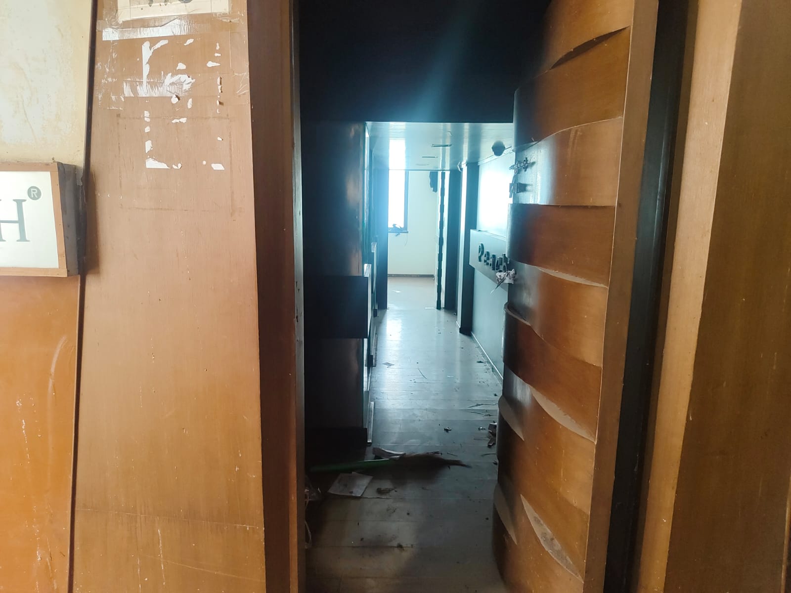 Shops for sale in Mumbai — photo 1