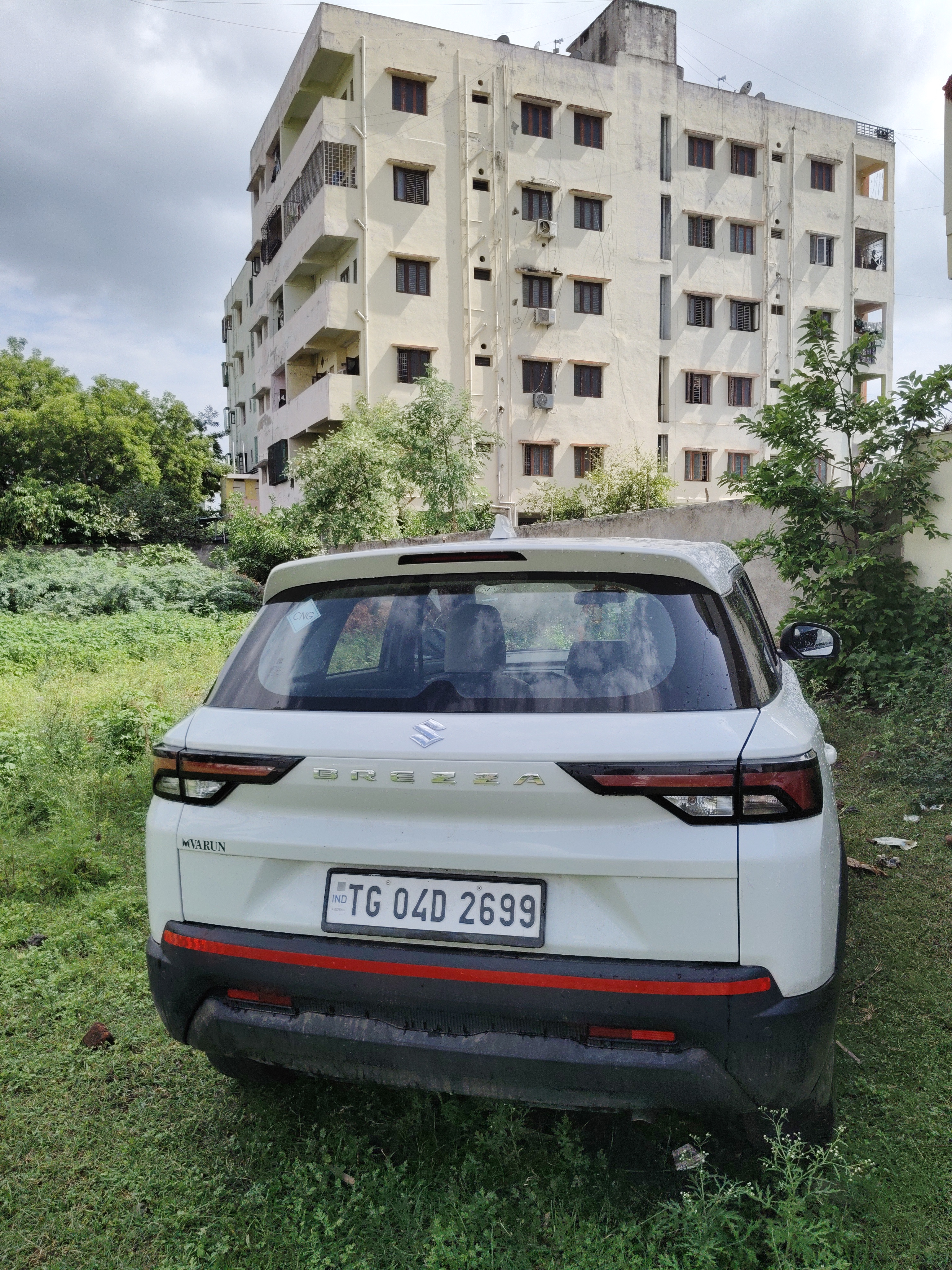 2025 Maruti Suzuki Brezza LXi Compact SUV 31000 km 1 year for sale in SRI RAM YARD Khammam — photo 3