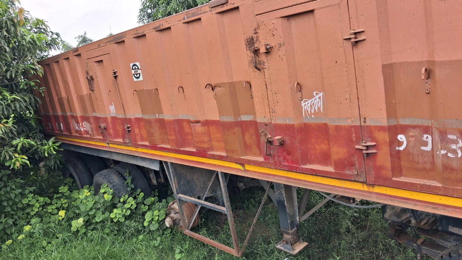 2022 Ashok Leyland AVTR 1920 CBC Truck 4 years for sale in SIKTAUR Gorakhpur — photo 4
