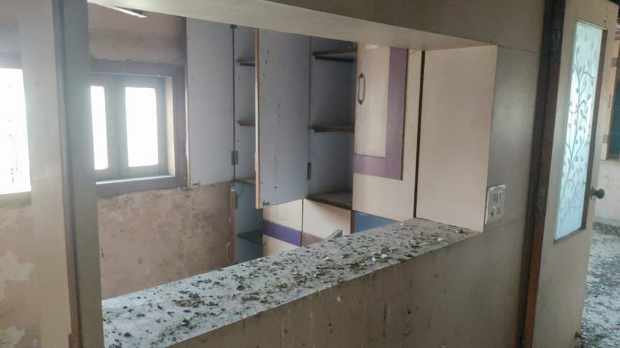 Shops for sale in Shop No-310,311,312- "Super Tex Tower", 3rd Floor,Mandarwaja, Umarwada, Surat Surat — photo 9
