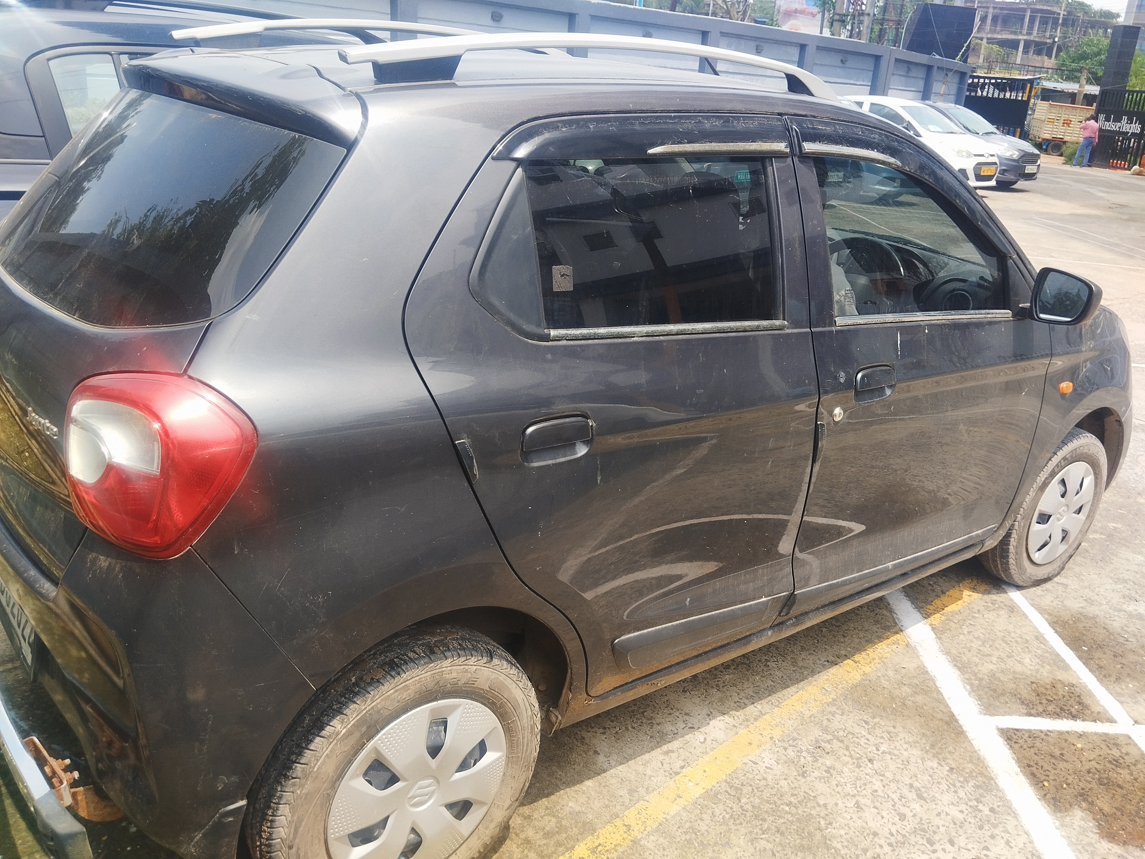 2023 Maruti Suzuki Alto K10 VXi Plus Hatchback 16800 km 2 years for sale in WINDSOR HEIGHT BUILDING PARKING GROUND Danga — photo 7