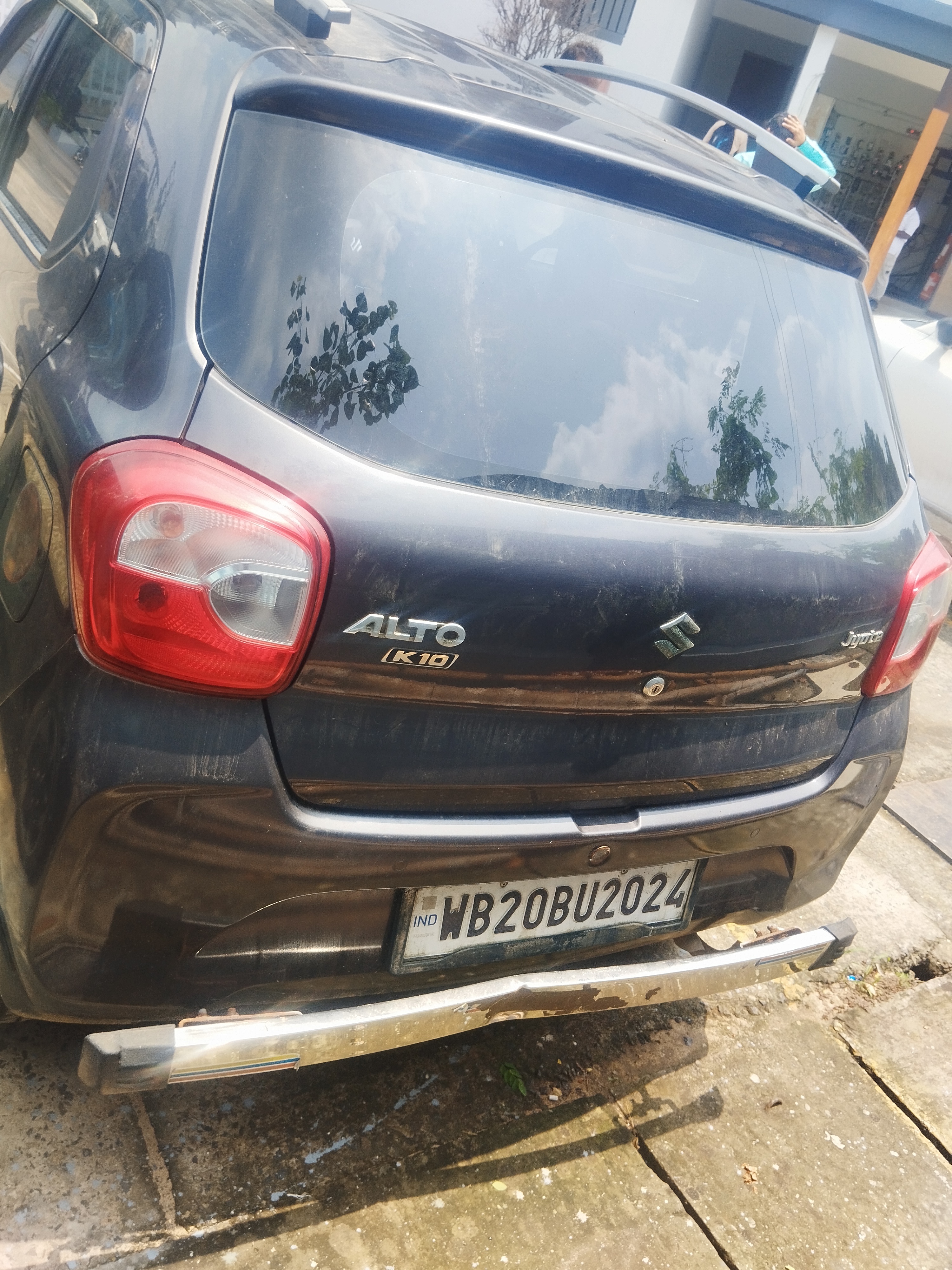 2023 Maruti Suzuki Alto K10 VXi Plus Hatchback 16800 km 2 years for sale in WINDSOR HEIGHT BUILDING PARKING GROUND Danga — photo 5