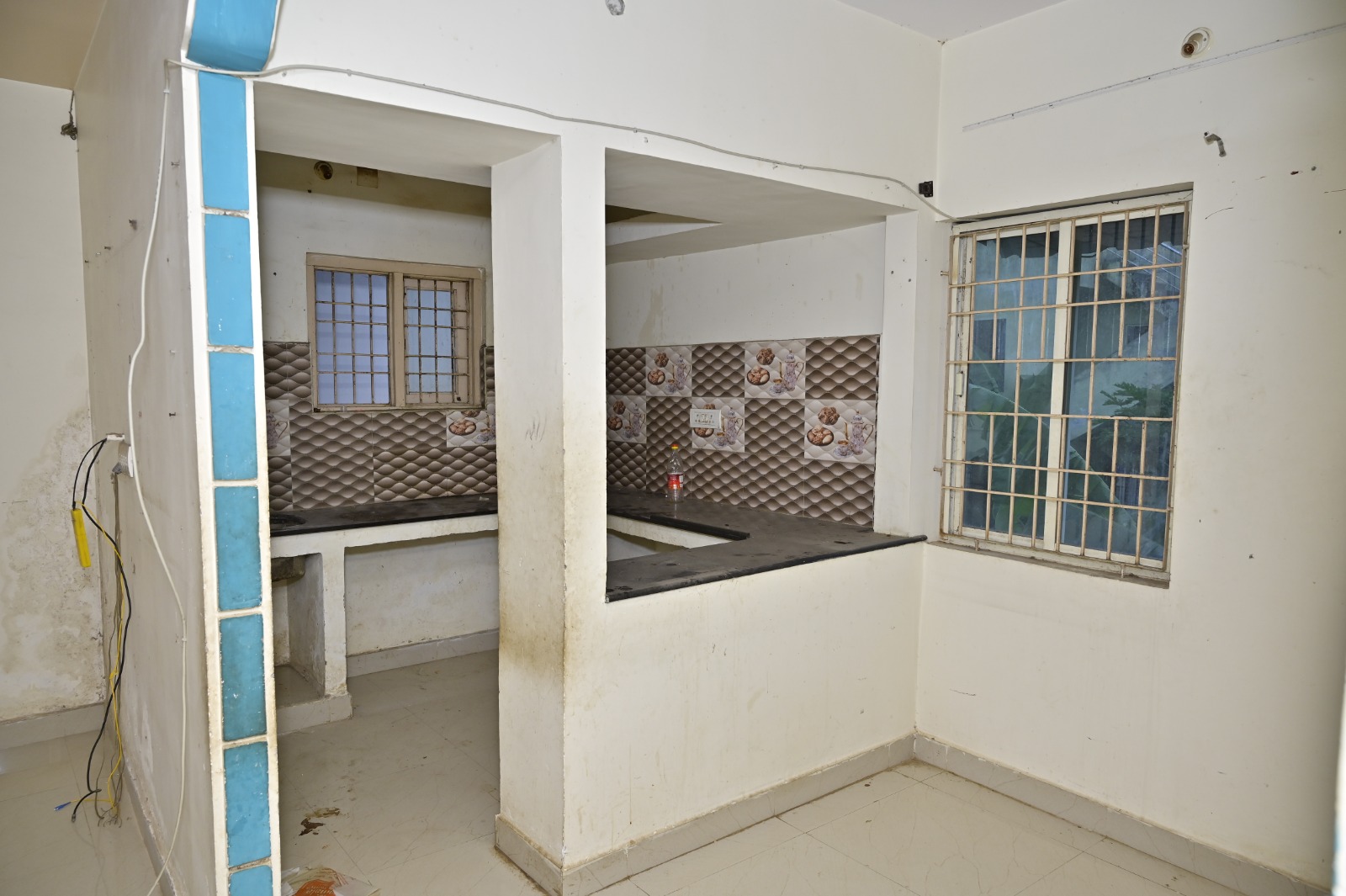2 BHK Flat for sale in Entire First Floor, Nr Venkateswara Temple,Lakshmipuram Visakhapatnam — photo 3