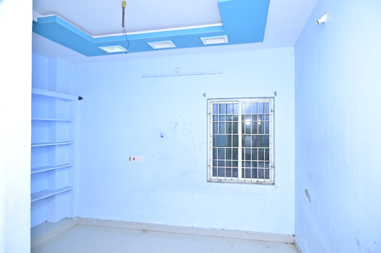 2 BHK Flat for sale in Entire First Floor, Nr Venkateswara Temple,Lakshmipuram Visakhapatnam — photo 6