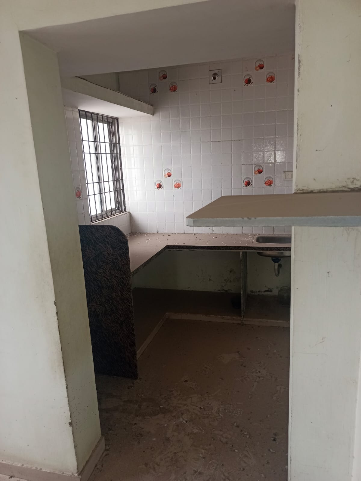 26.25 square meter Flat for sale in Flat No A 403 Fourth Floor “Siddhi Vinayak Residency”, Goya Gate, Kumbharwada, Pratapnagar Lalbaugh  Vadodara — photo 3