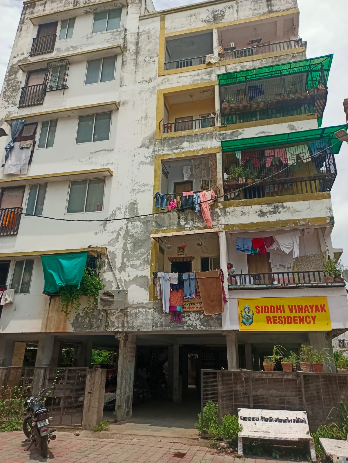 26.25 square meter Flat for sale in Flat No A 403 Fourth Floor “Siddhi Vinayak Residency”, Goya Gate, Kumbharwada, Pratapnagar Lalbaugh  Vadodara — photo 6